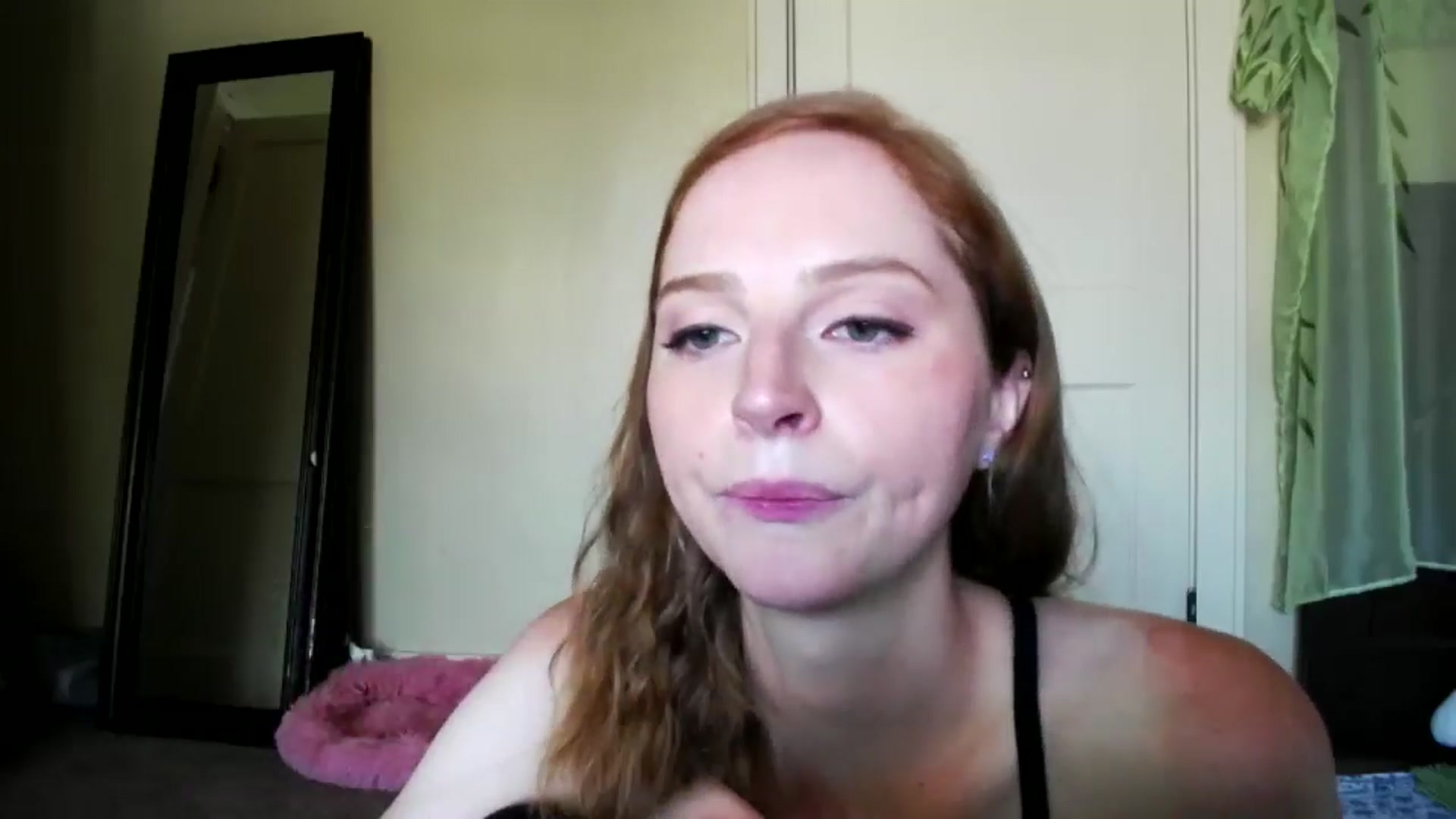 Gallery image thumbnail from kirbyfae's myfreecams stream on, 06/16/2024, 20:16 image 8 of 20