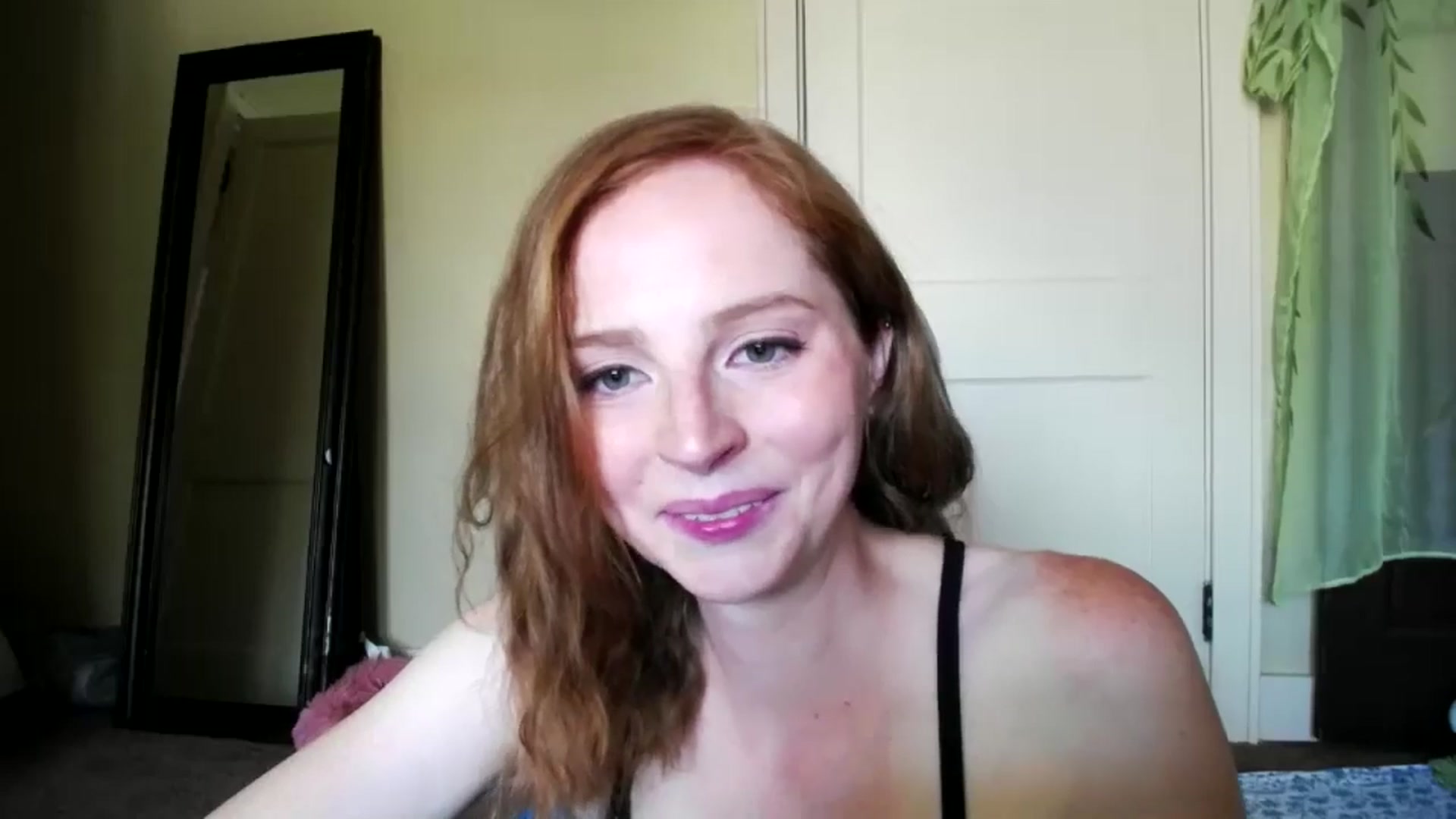Gallery image thumbnail from kirbyfae's myfreecams stream on, 06/16/2024, 20:16 image 3 of 20