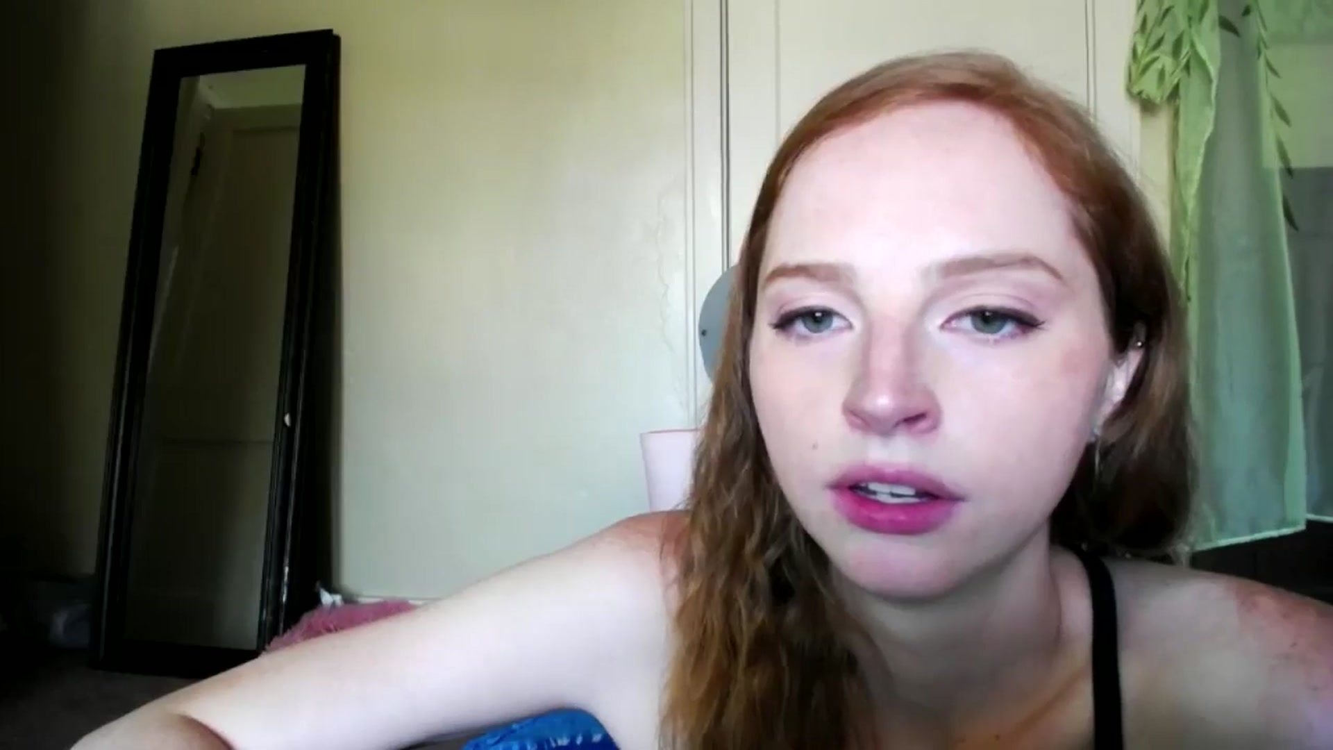 Gallery image thumbnail from kirbyfae's myfreecams stream on, 06/16/2024, 20:16 image 9 of 20