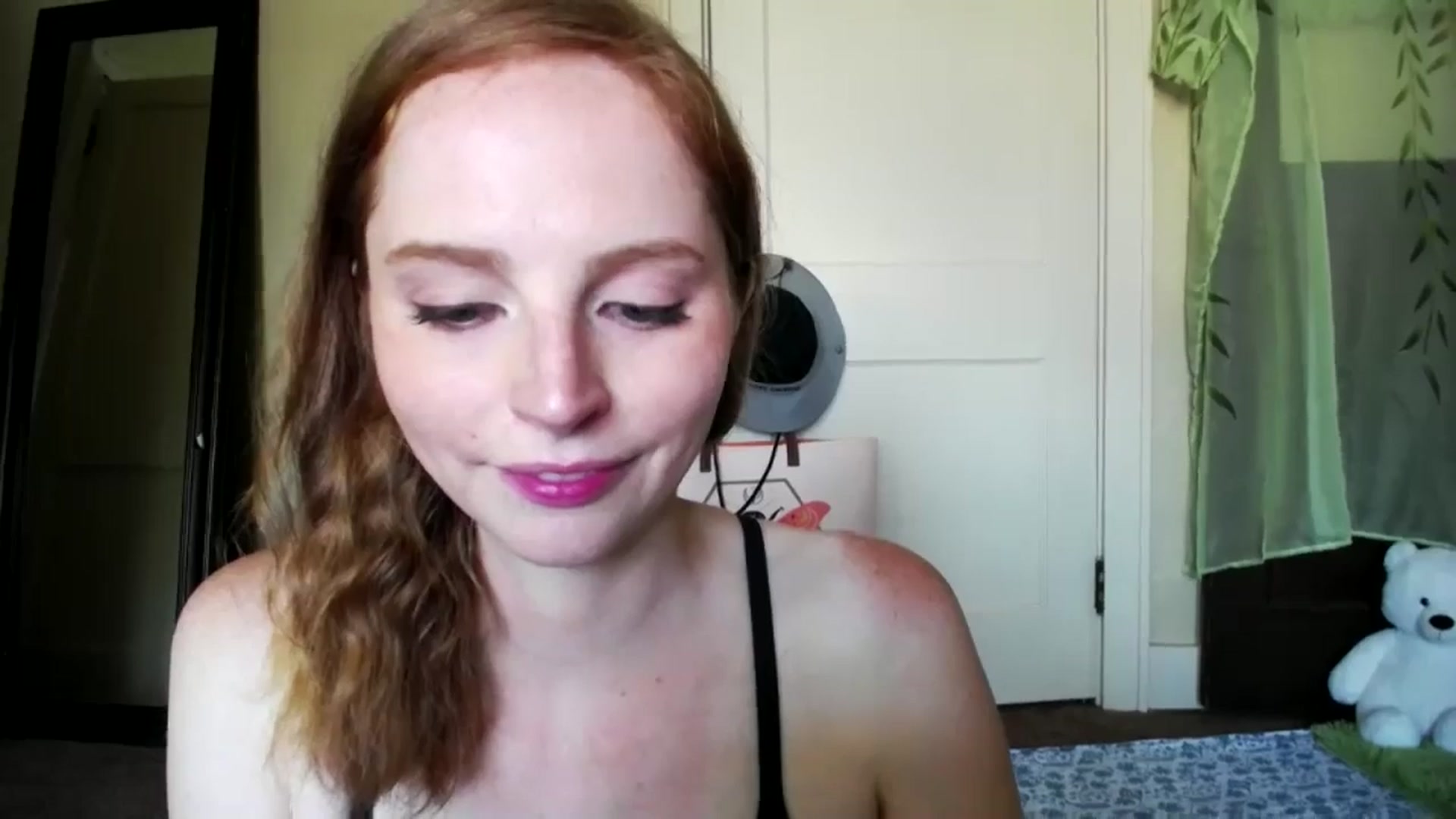 Gallery image thumbnail from kirbyfae's myfreecams stream on, 06/16/2024, 20:16 image 17 of 20