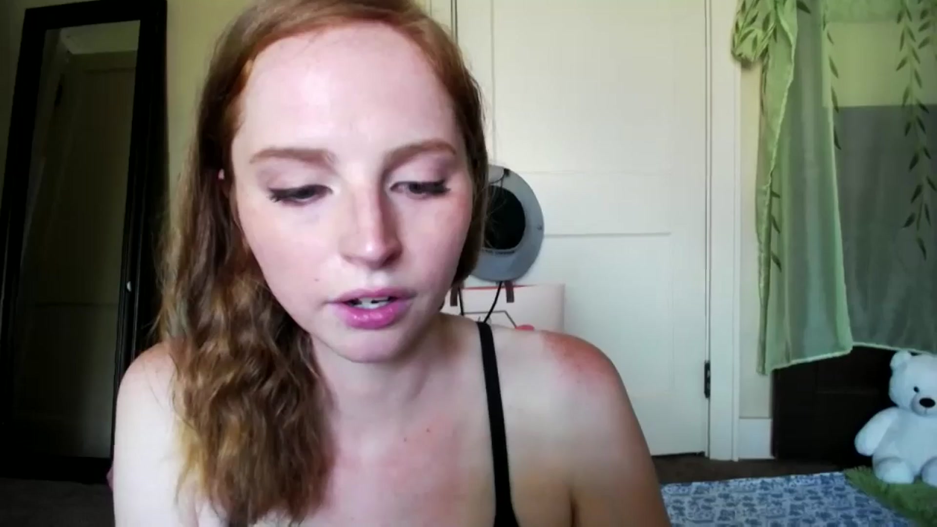 Gallery image thumbnail from kirbyfae's myfreecams stream on, 06/16/2024, 20:16 image 18 of 20