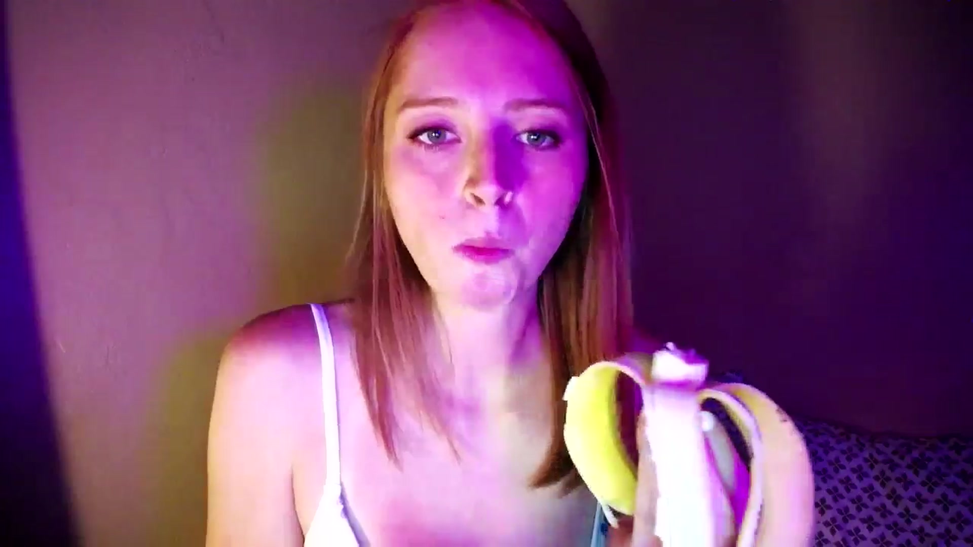 Gallery image thumbnail from kirbyfae's myfreecams stream on, 07/02/2024, 07:32 image 16 of 20