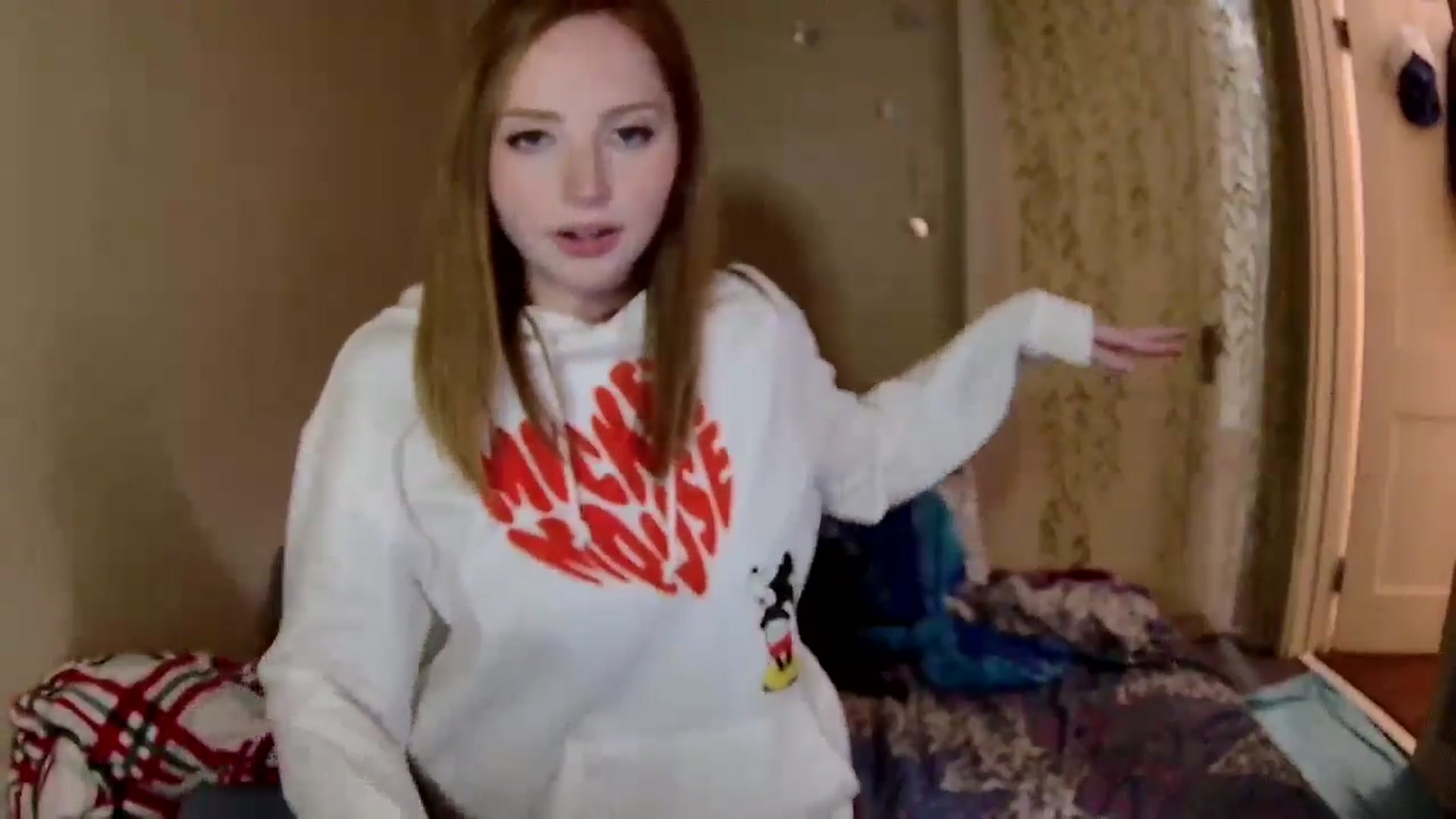 Gallery image thumbnail from kirbyfae's myfreecams stream on, 08/13/2024, 05:30 image 13 of 20