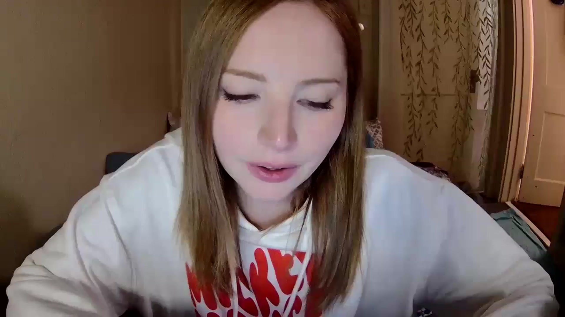 Gallery image thumbnail from kirbyfae's myfreecams stream on, 08/13/2024, 05:30 image 3 of 20