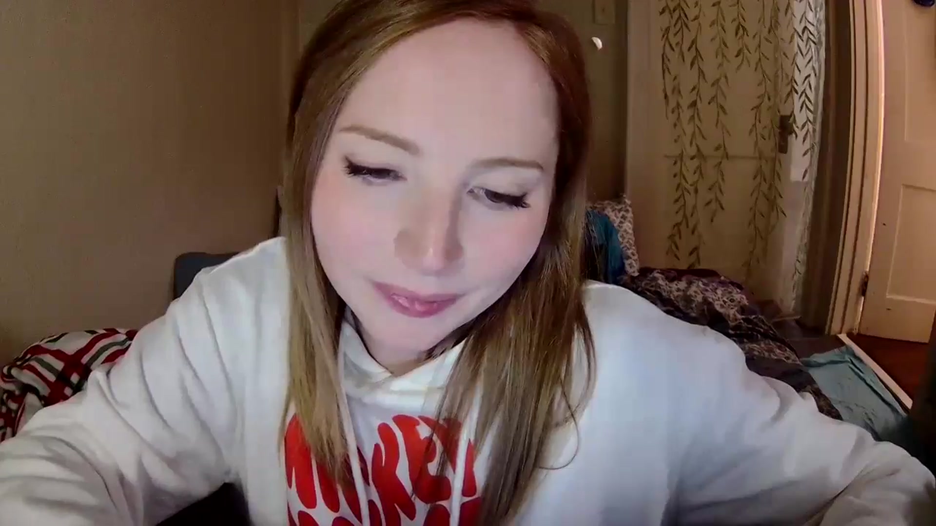 Gallery image thumbnail from kirbyfae's myfreecams stream on, 08/13/2024, 05:30 image 9 of 20