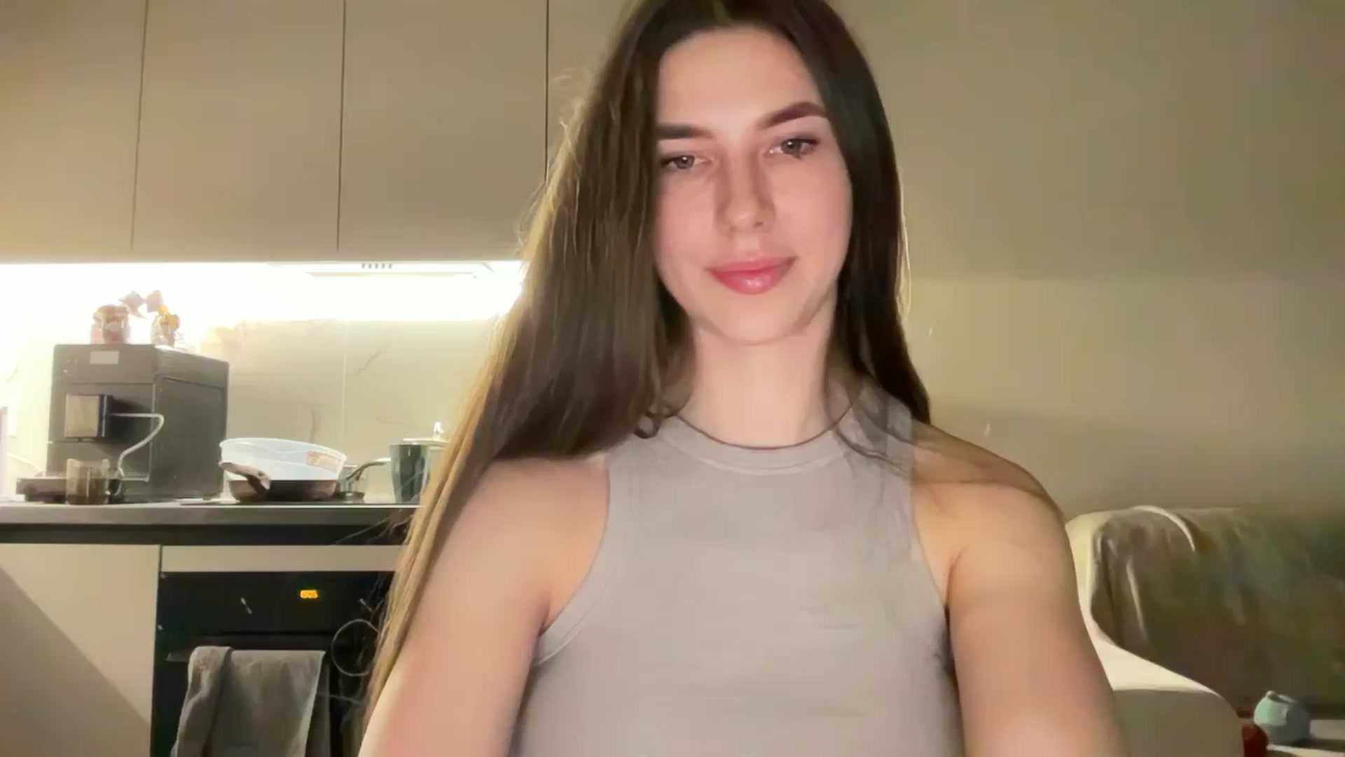 Gallery image thumbnail from kissfreeze's myfreecams stream on, 04/19/2025, 21:30 image 10 of 20