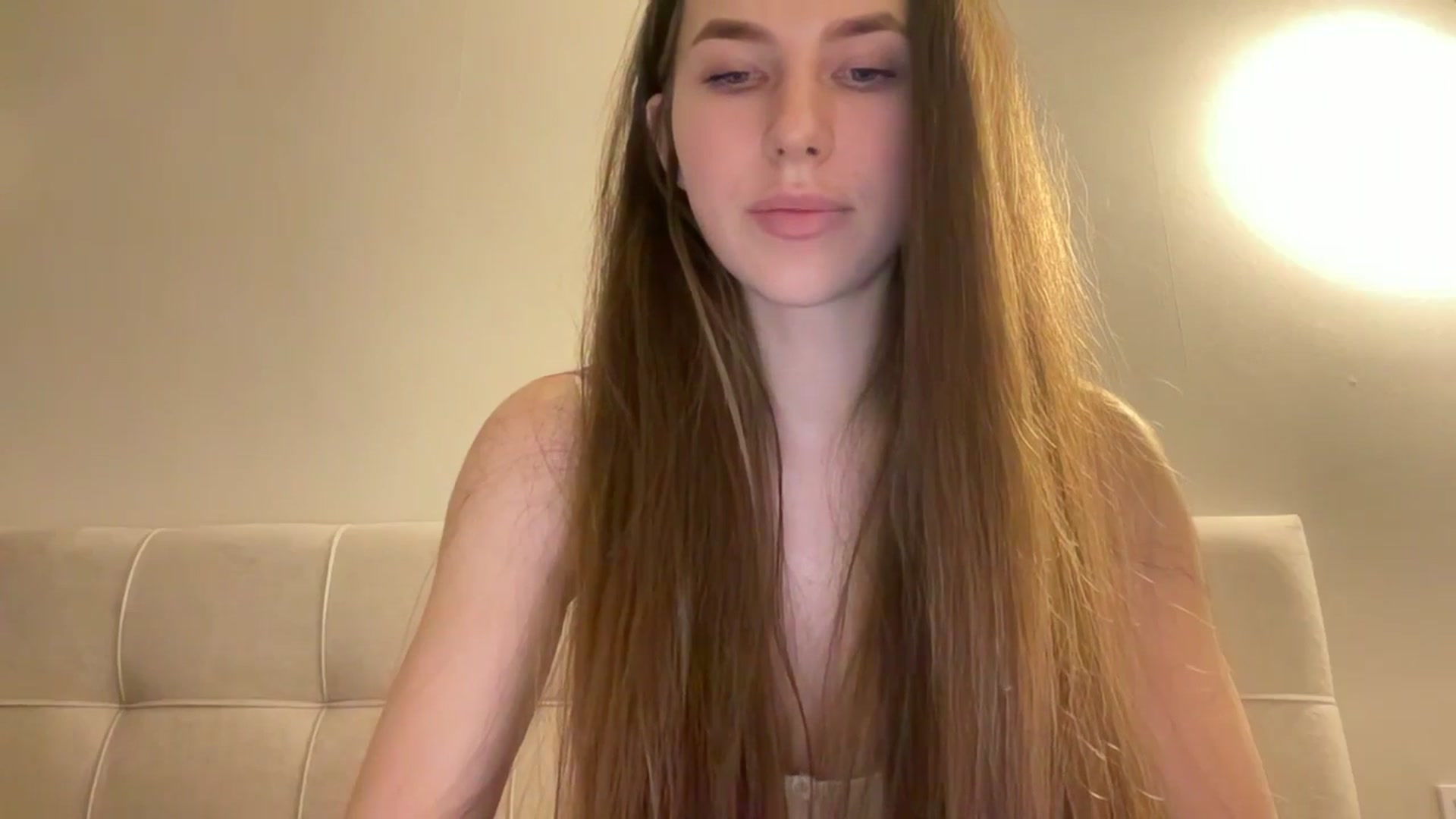 Gallery image thumbnail from kissfreeze's myfreecams stream on, 05/17/2025, 22:50 image 10 of 20