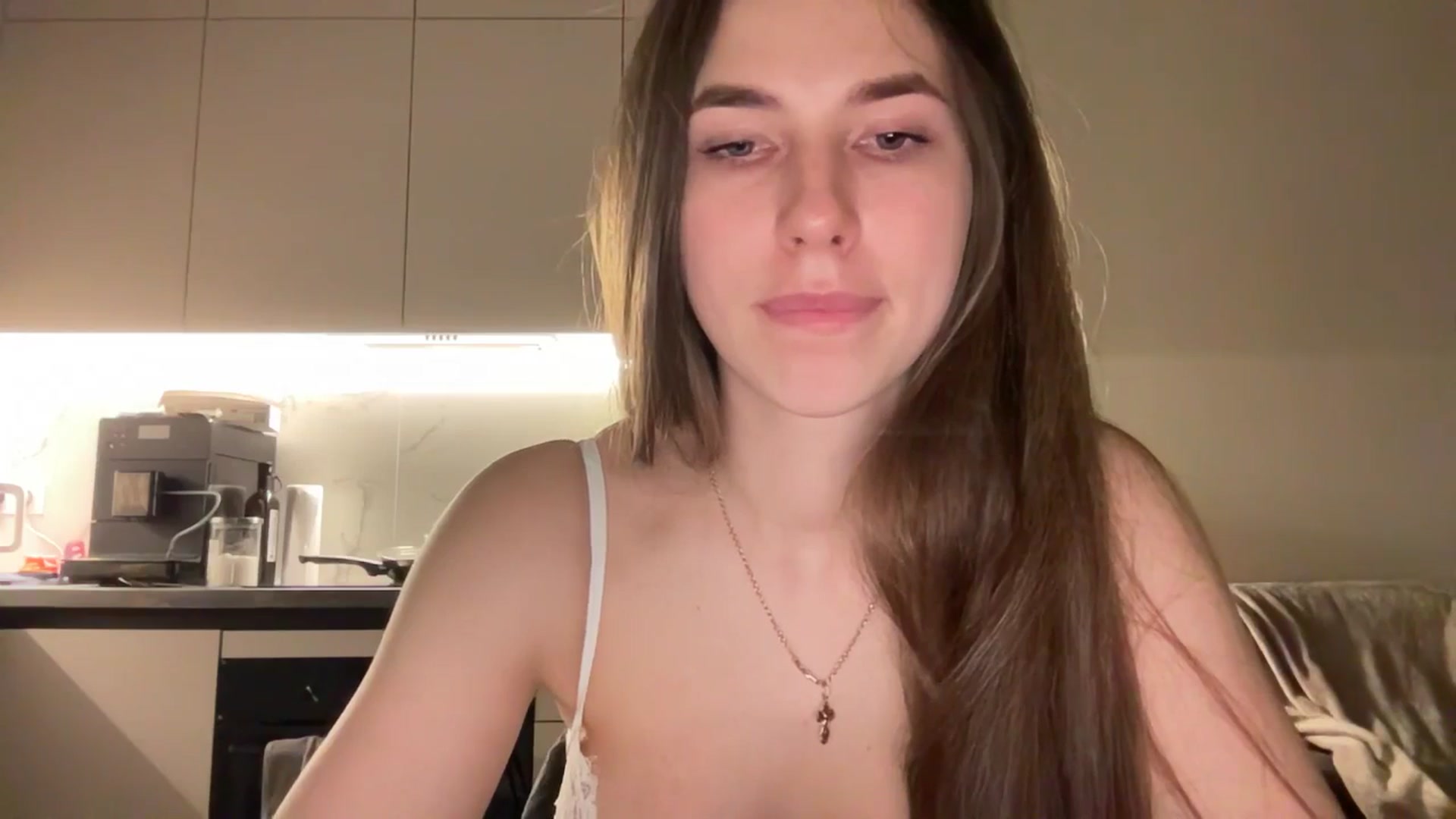 Gallery image thumbnail from kissfreeze's myfreecams stream on, 06/15/2025, 21:49 image 5 of 20