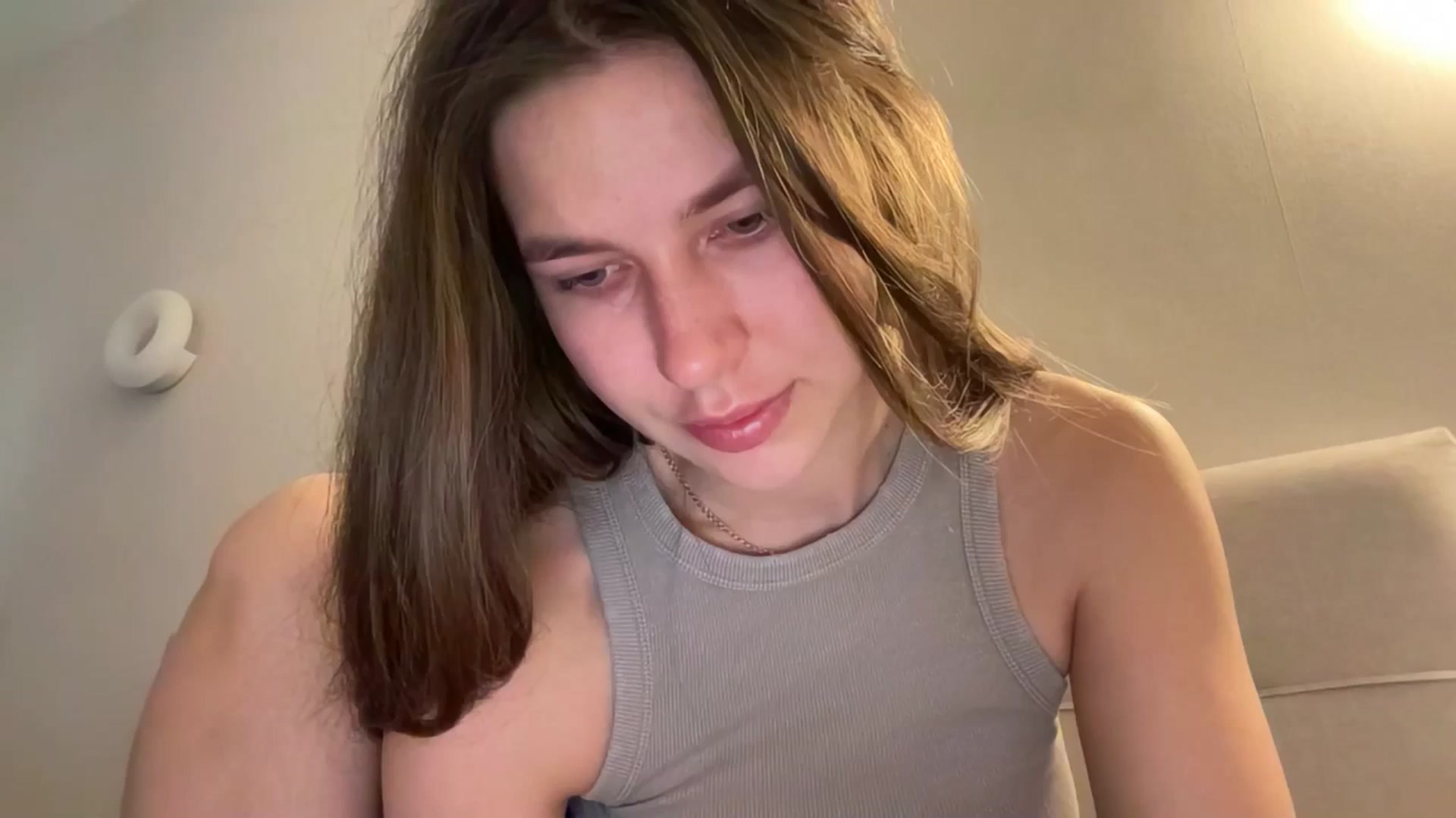 Gallery image thumbnail from kissfreeze's myfreecams stream on, 06/26/2025, 07:06 image 17 of 20