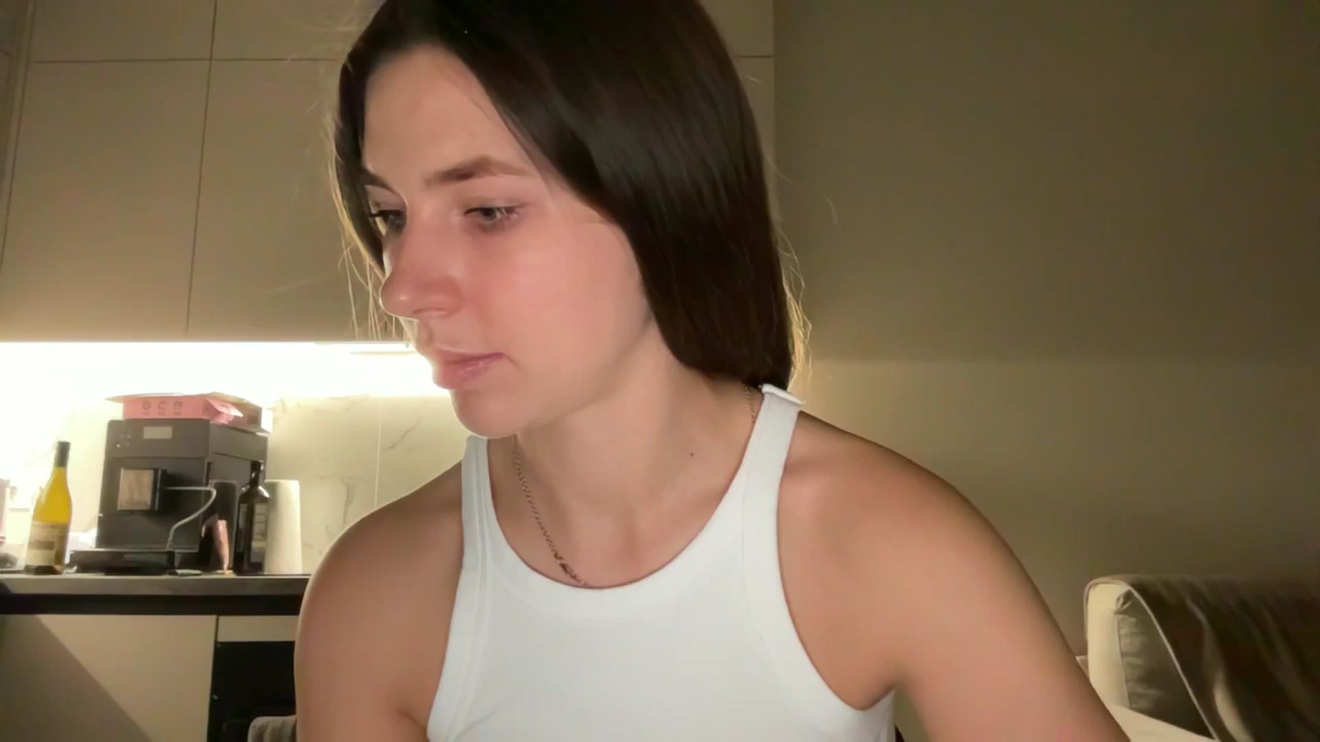 Gallery image thumbnail from kissfreeze's myfreecams stream on, 07/03/2025, 20:14 image 1 of 20