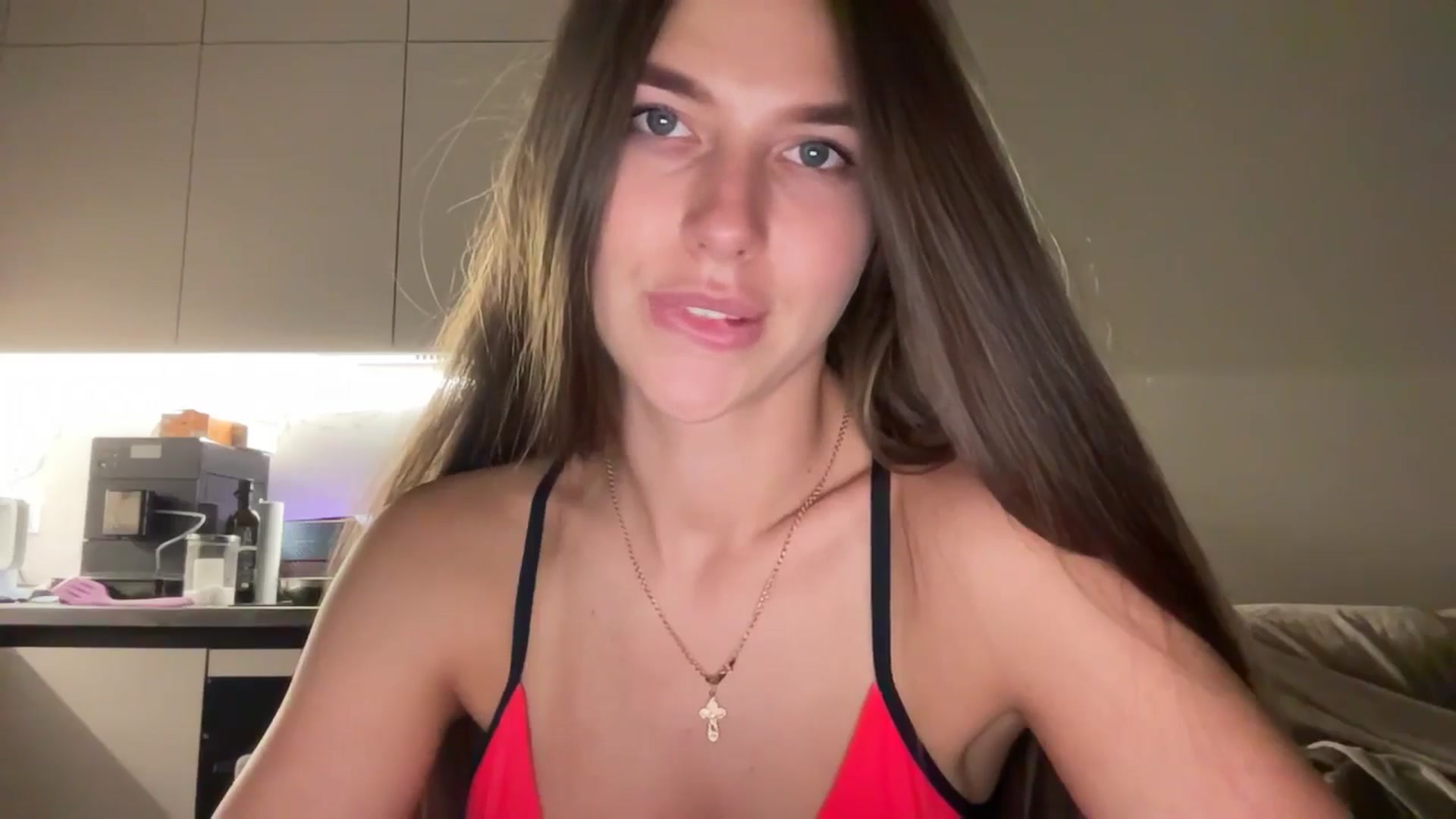 Gallery image thumbnail from kissfreeze's myfreecams stream on, 09/04/2025, 23:09 image 3 of 20