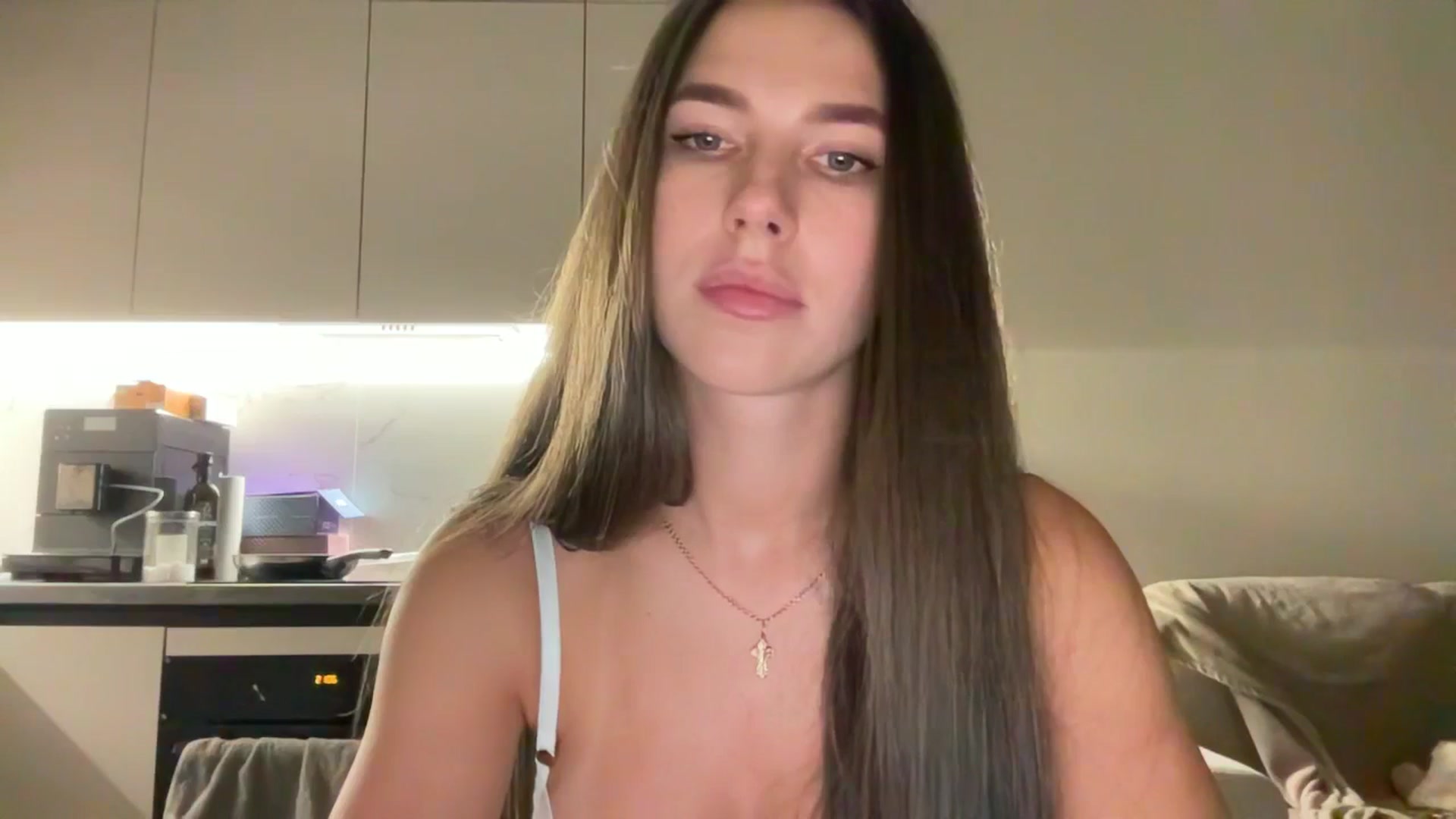 Gallery image thumbnail from kissfreeze's myfreecams stream on, 09/05/2025, 21:47 image 10 of 20