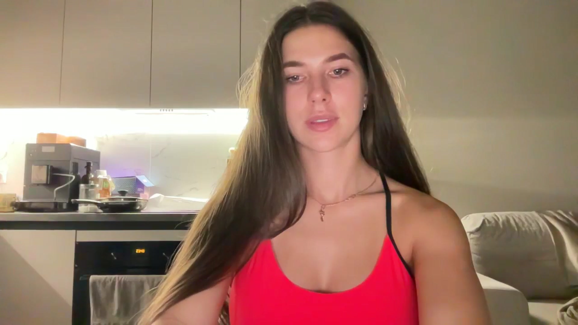 Gallery image thumbnail from kissfreeze's myfreecams stream on, 09/08/2025, 23:03 image 18 of 20