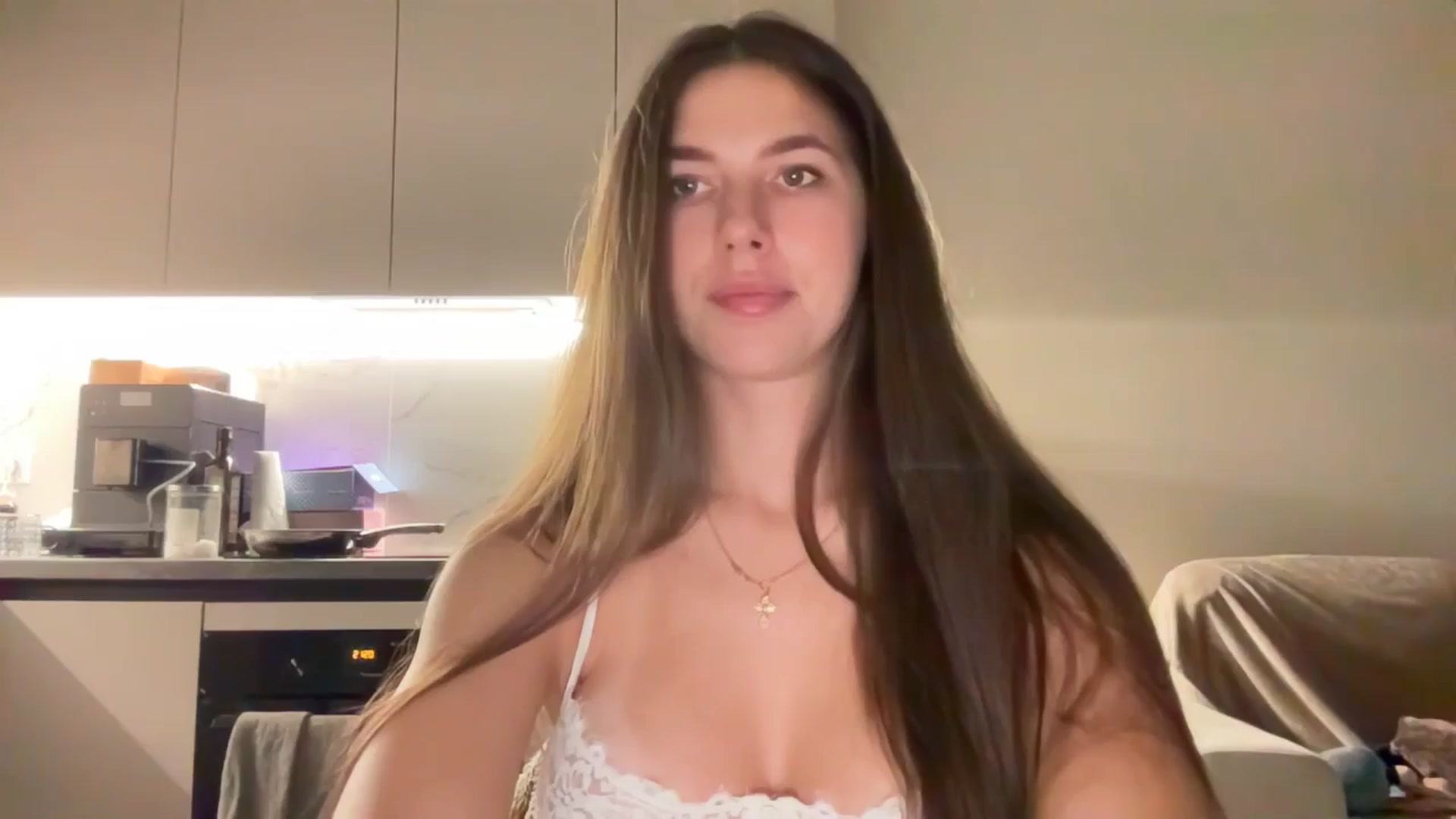 Gallery image thumbnail from kissfreeze's myfreecams stream on, 09/11/2025, 20:47 image 11 of 20