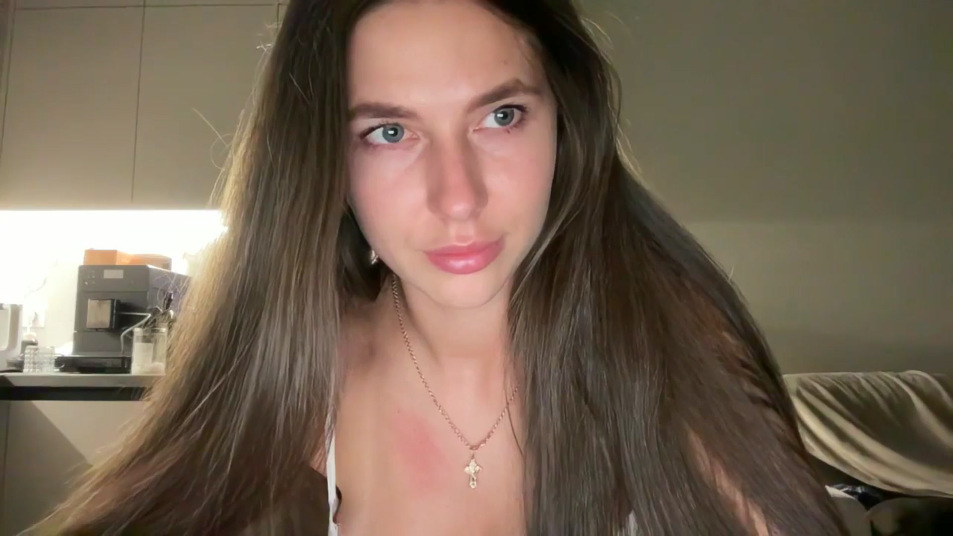 Gallery image thumbnail from kissfreeze's myfreecams stream on, 09/12/2025, 24:08 image 9 of 20