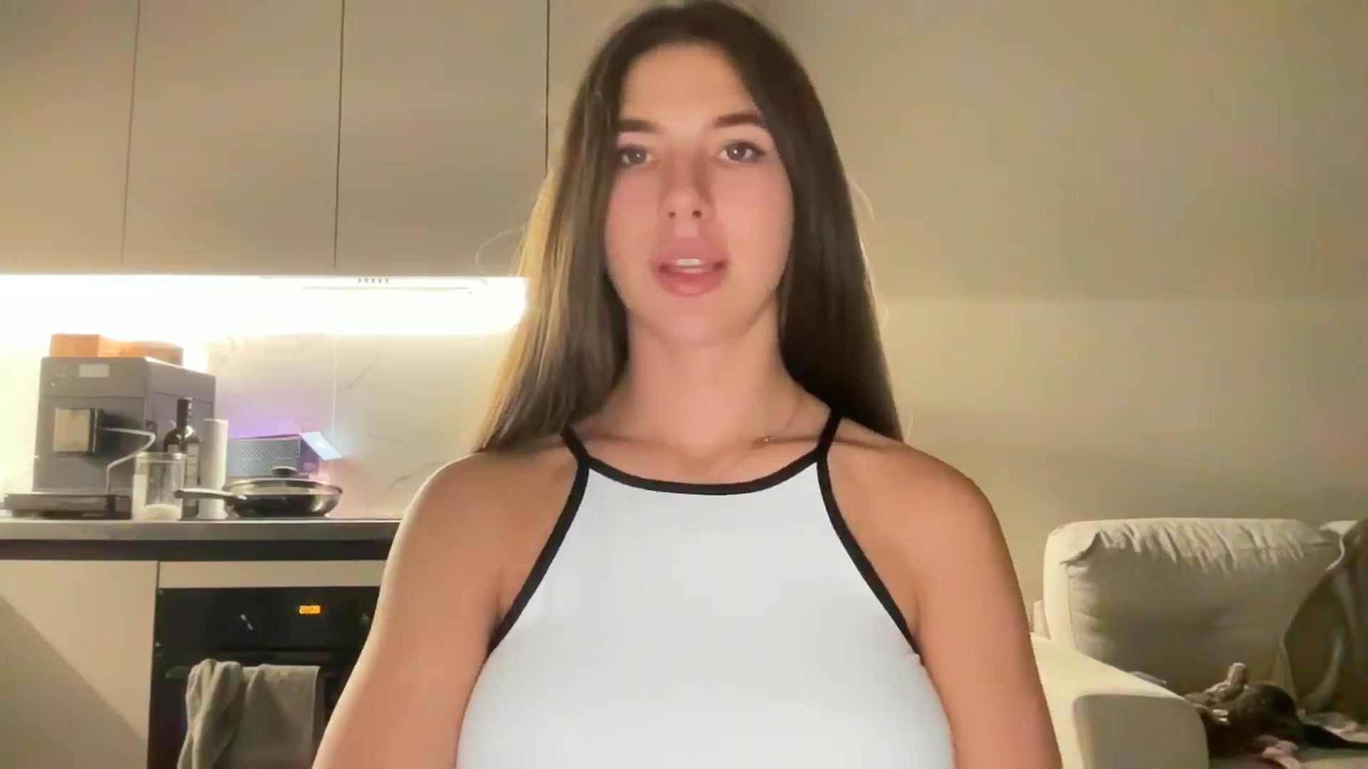 Gallery image thumbnail from kissfreeze's myfreecams stream on, 09/12/2025, 22:23 image 3 of 20