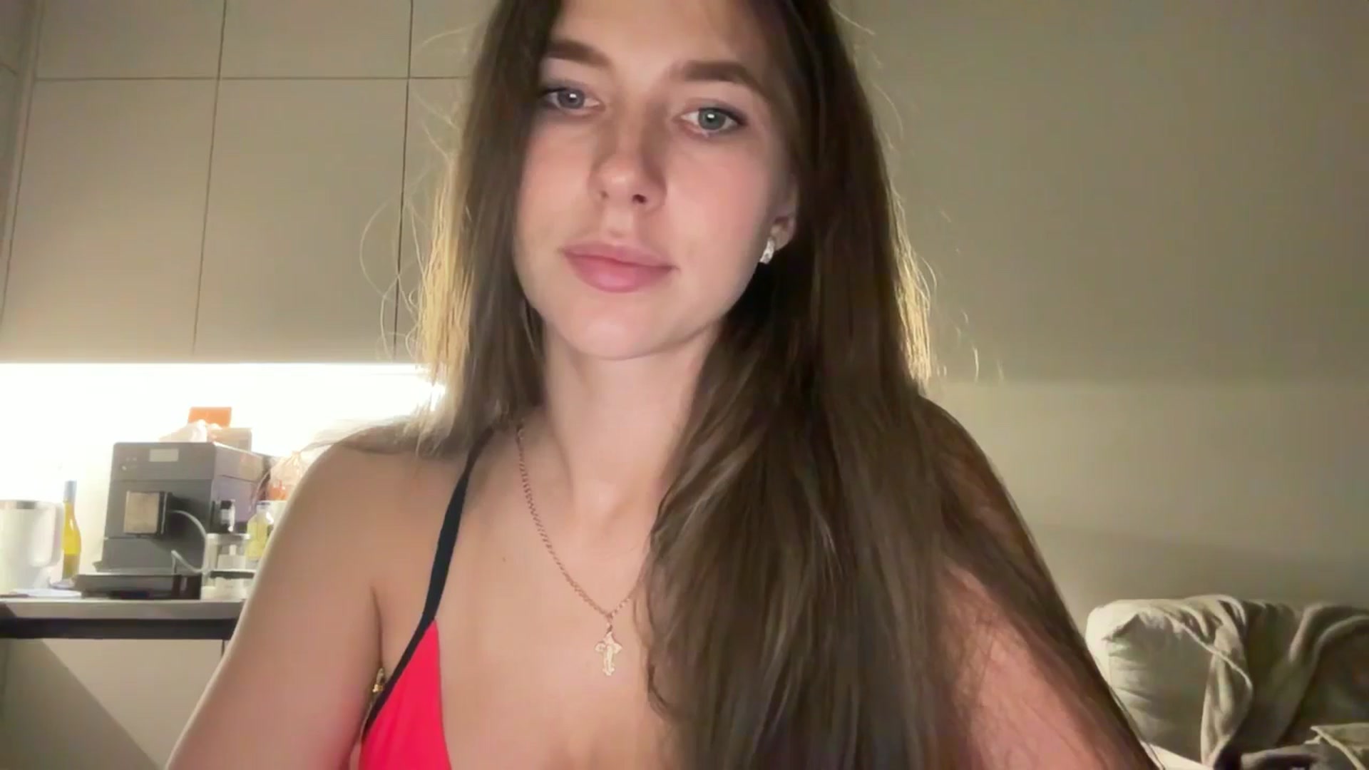 Gallery image thumbnail from kissfreeze's myfreecams stream on, 09/18/2025, 21:08 image 9 of 20