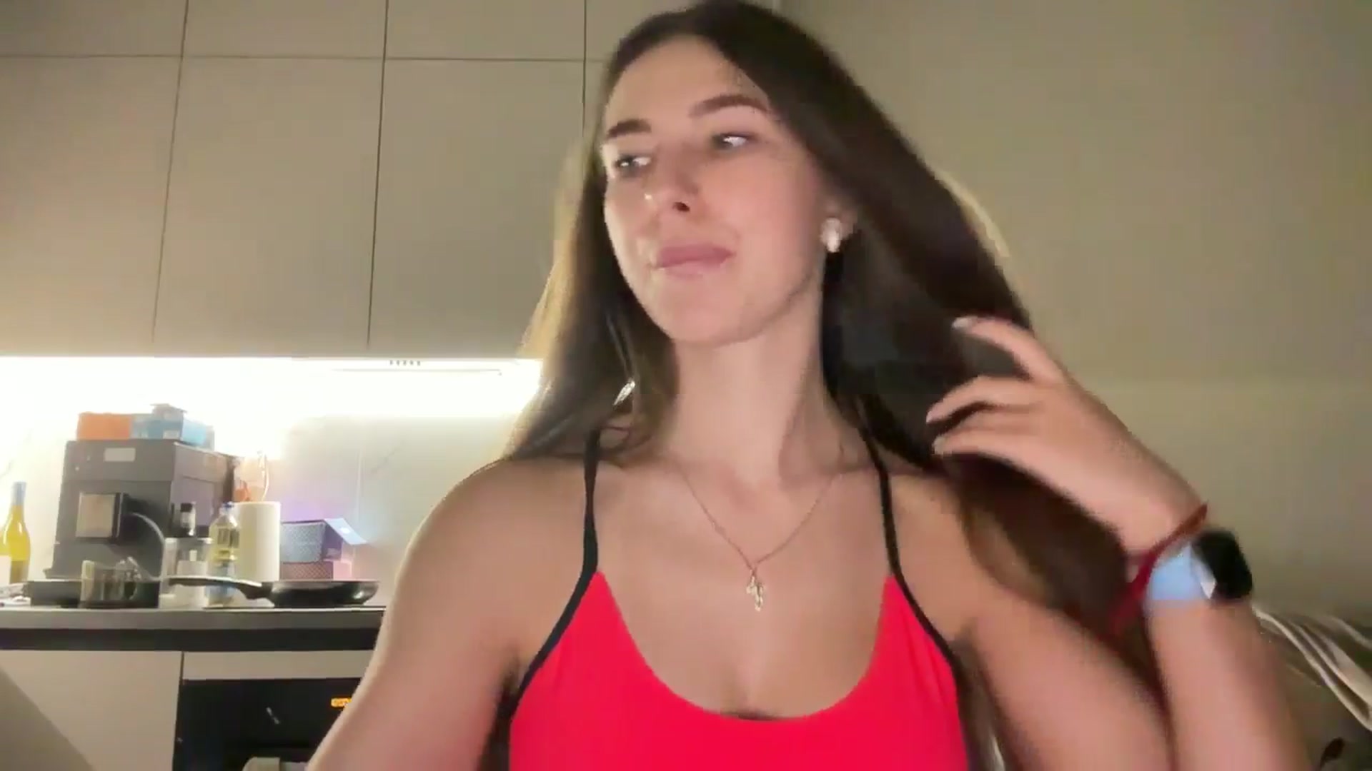 Gallery image thumbnail from kissfreeze's myfreecams stream on, 09/19/2025, 21:43 image 14 of 20