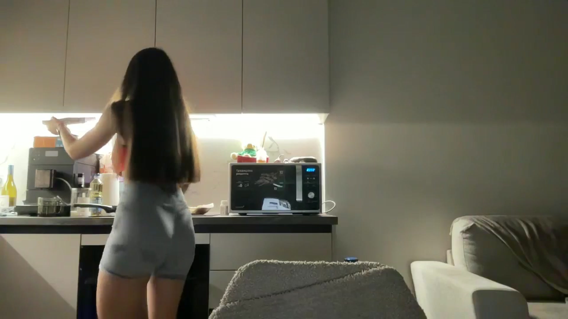 Gallery image thumbnail from kissfreeze's myfreecams stream on, 09/19/2025, 21:43 image 8 of 20