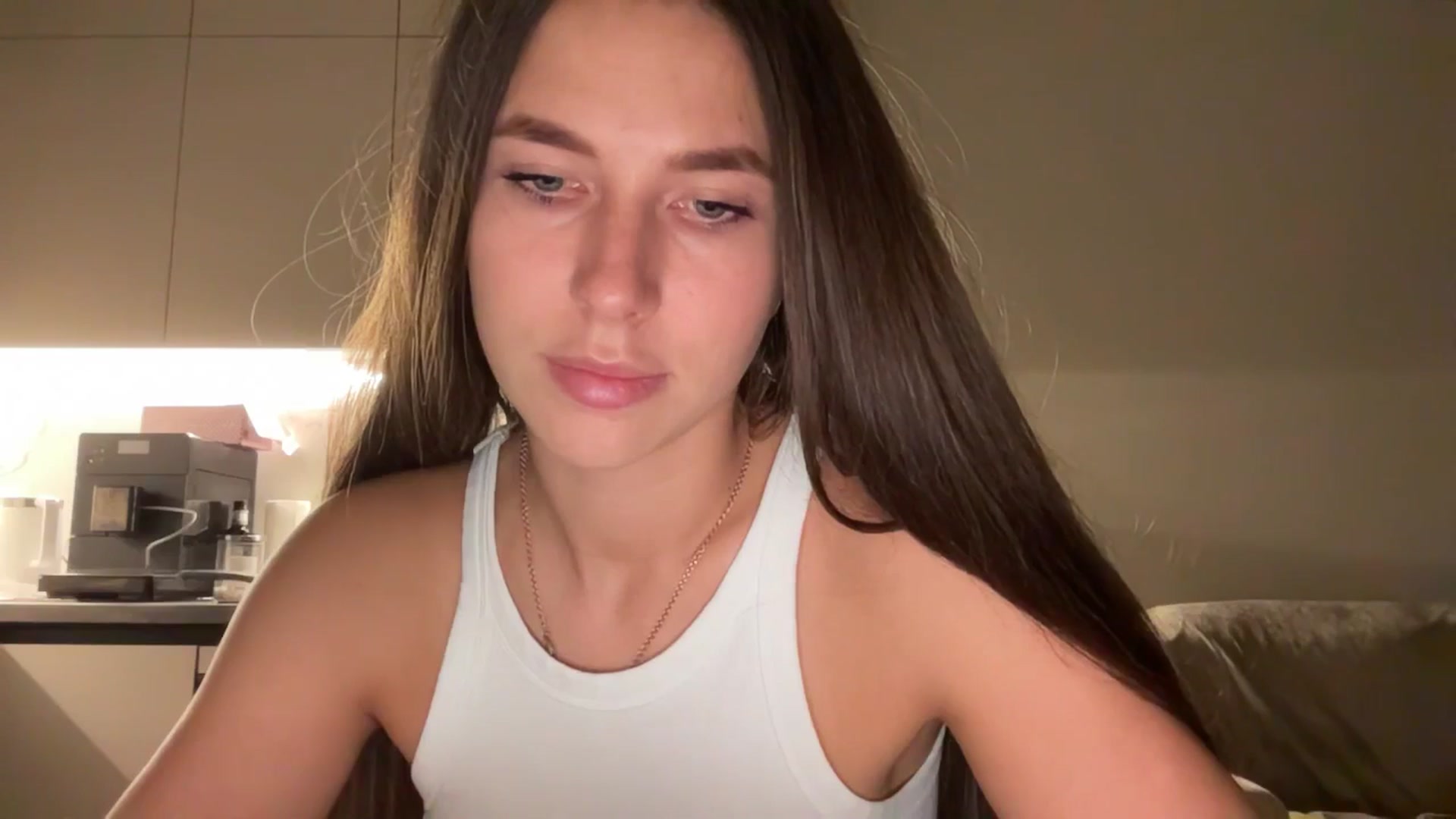 Gallery image thumbnail from kissfreeze's myfreecams stream on, 09/20/2025, 23:39 image 2 of 20