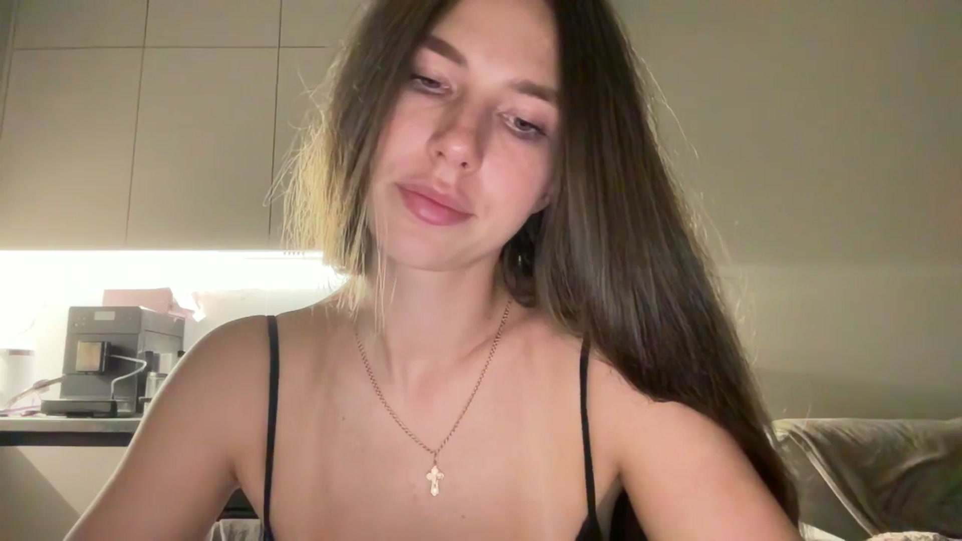 Gallery image thumbnail from kissfreeze's myfreecams stream on, 09/23/2025, 22:42 image 18 of 20