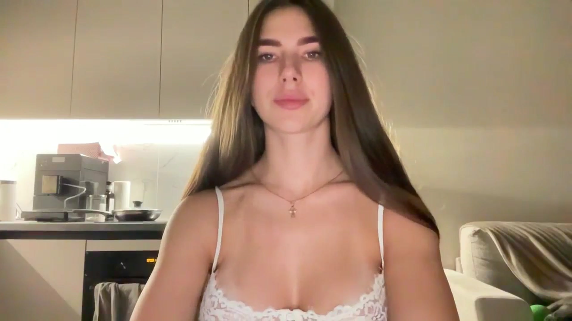 Gallery image thumbnail from kissfreeze's myfreecams stream on, 09/24/2025, 22:33 image 12 of 20