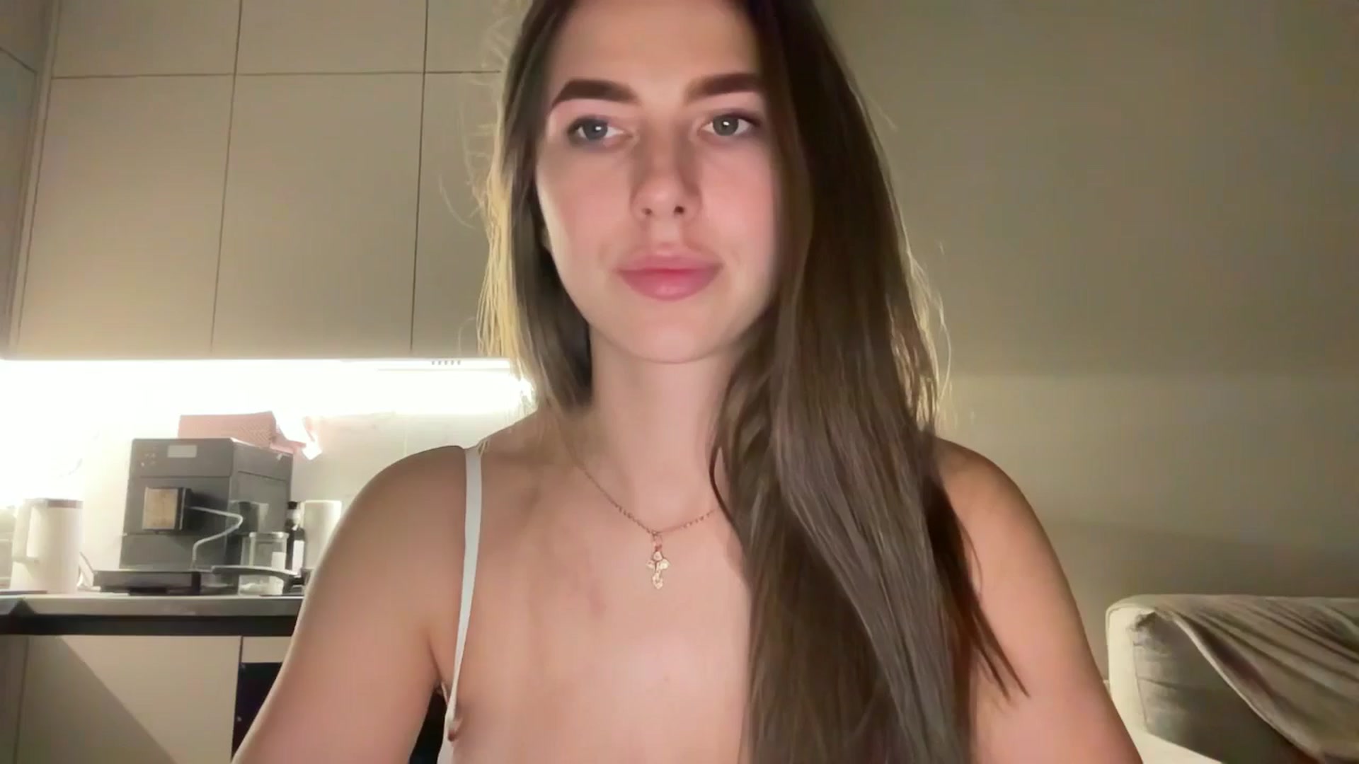 Gallery image thumbnail from kissfreeze's myfreecams stream on, 09/24/2025, 22:33 image 1 of 20