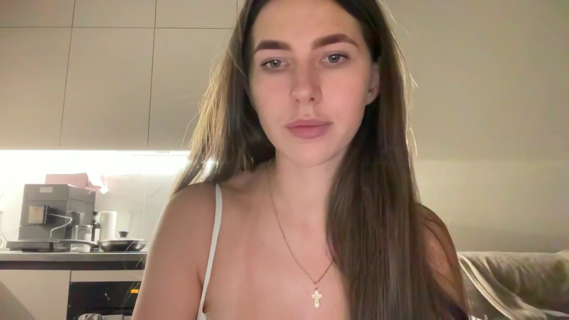 Gallery image thumbnail from kissfreeze's myfreecams stream on, 09/25/2025, 01:08 image 20 of 20