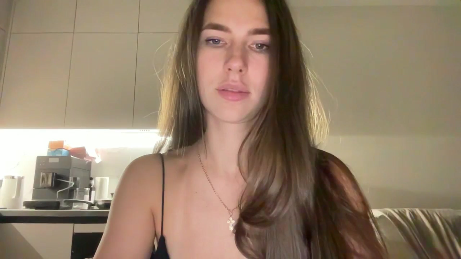 Gallery image thumbnail from kissfreeze's myfreecams stream on, 09/25/2025, 22:00 image 8 of 20