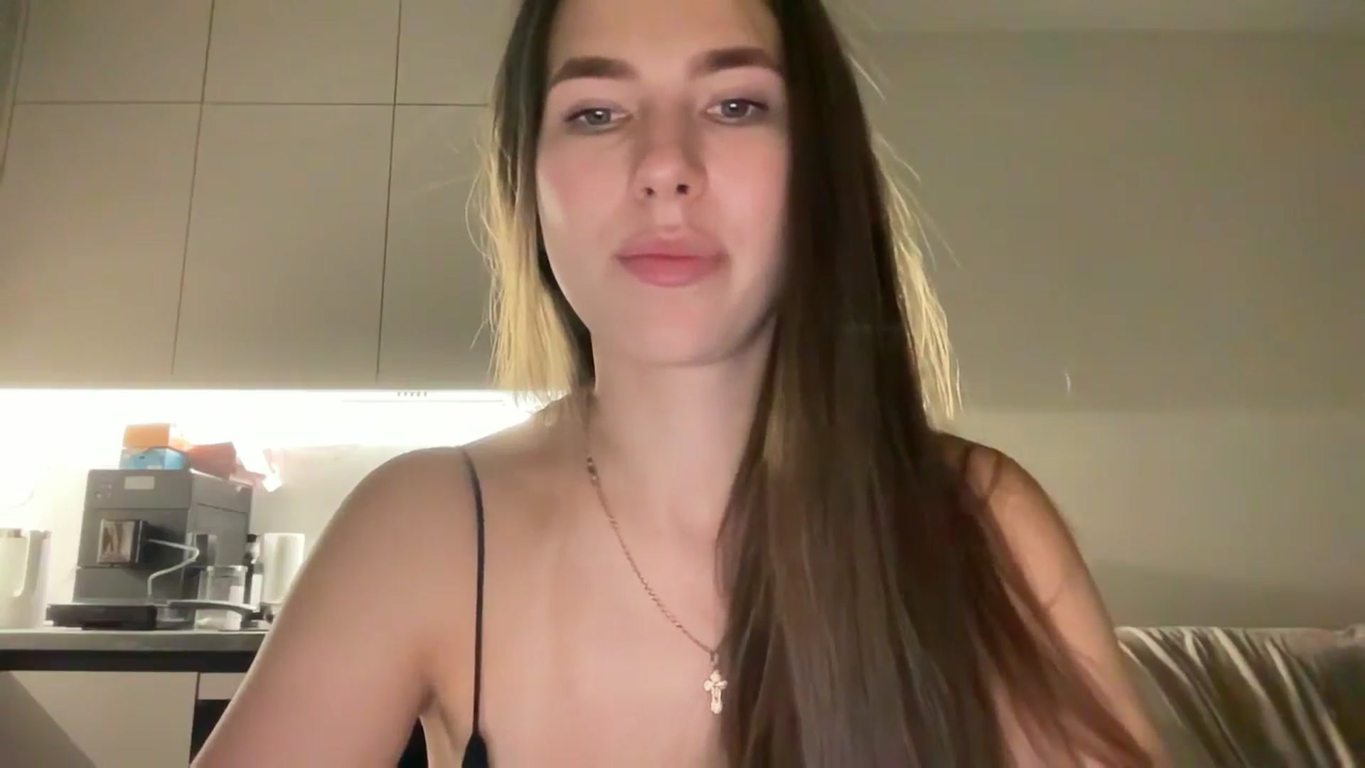 Gallery image thumbnail from kissfreeze's myfreecams stream on, 09/25/2025, 22:00 image 11 of 20