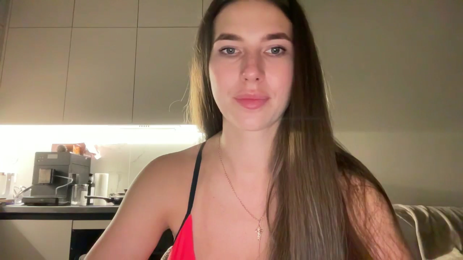 Gallery image thumbnail from kissfreeze's myfreecams stream on, 09/26/2025, 21:34 image 3 of 20