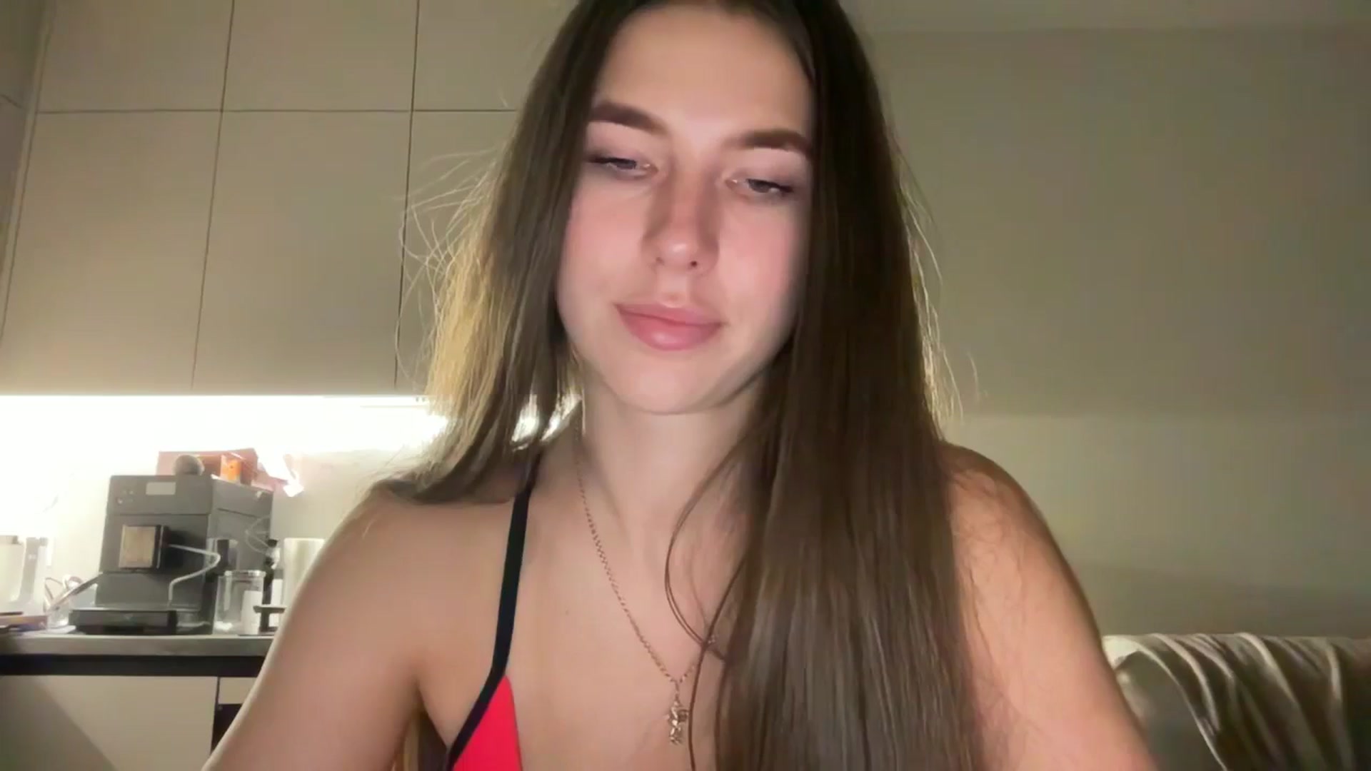 Gallery image thumbnail from kissfreeze's myfreecams stream on, 09/26/2025, 21:34 image 12 of 20