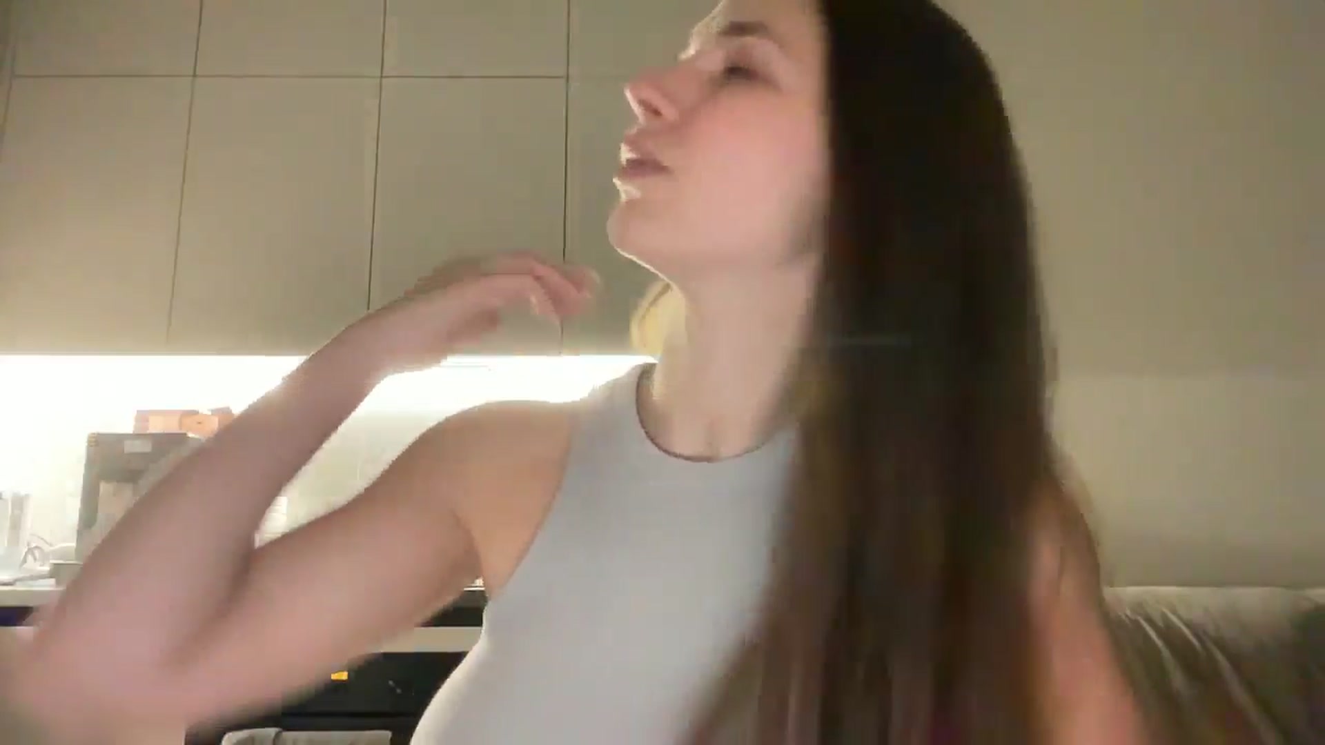 Gallery image thumbnail from kissfreeze's myfreecams stream on, 09/27/2025, 20:28 image 14 of 20