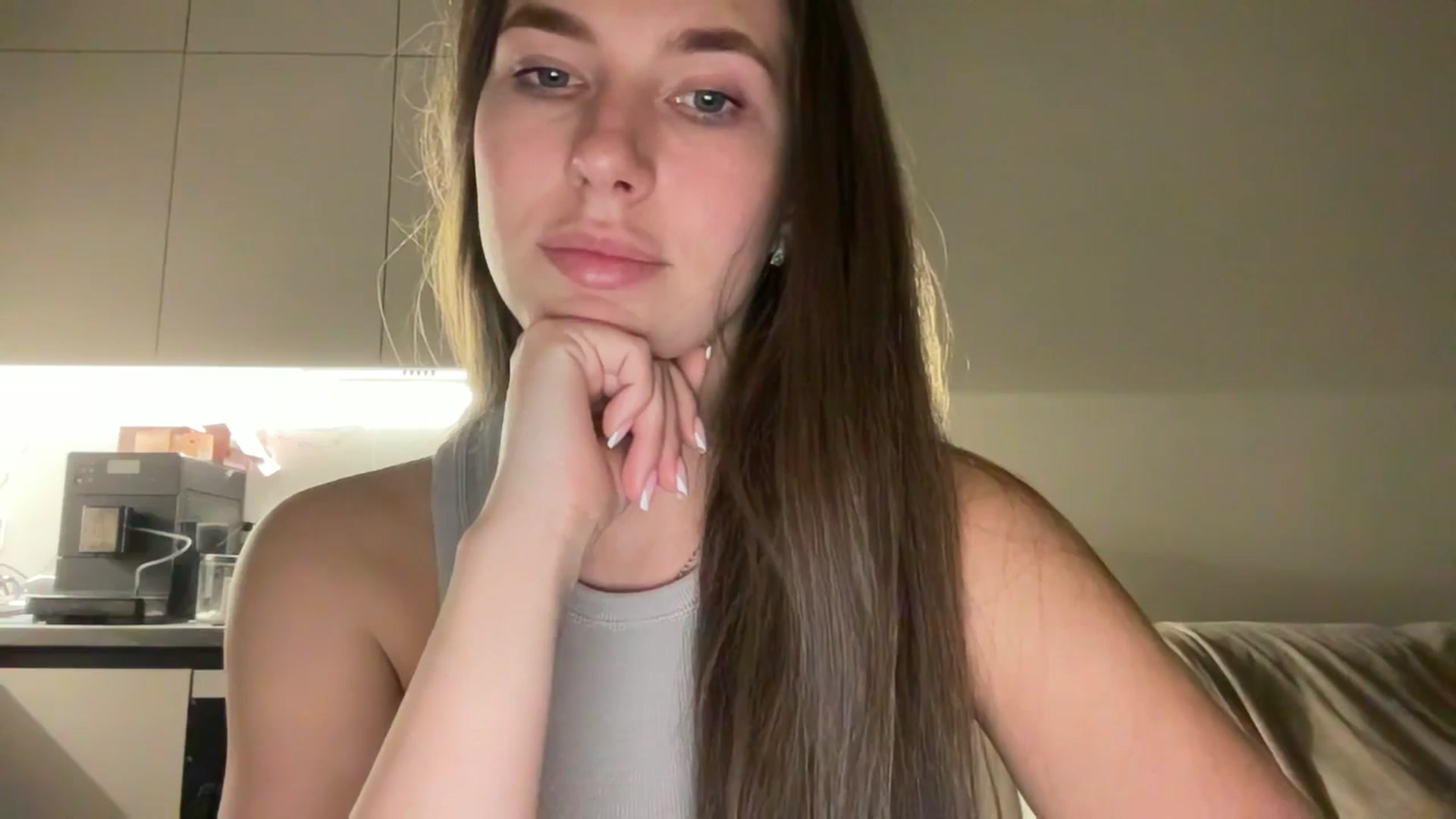 Gallery image thumbnail from kissfreeze's myfreecams stream on, 09/27/2025, 21:36 image 5 of 20