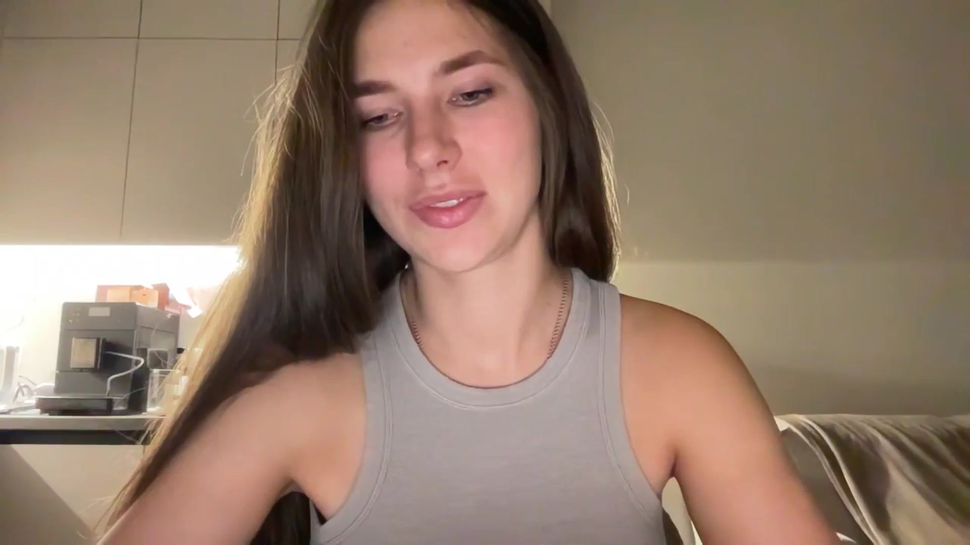 Gallery image thumbnail from kissfreeze's myfreecams stream on, 09/27/2025, 21:50 image 10 of 20