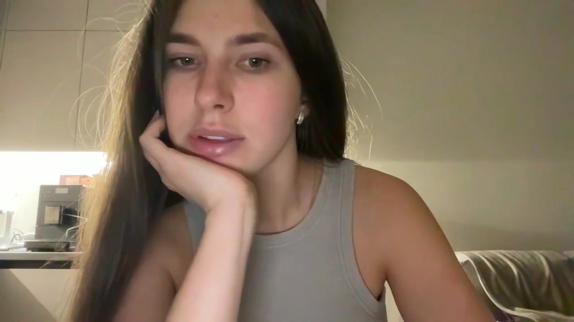 Gallery image thumbnail from kissfreeze's myfreecams stream on, 09/27/2025, 21:50 image 20 of 20
