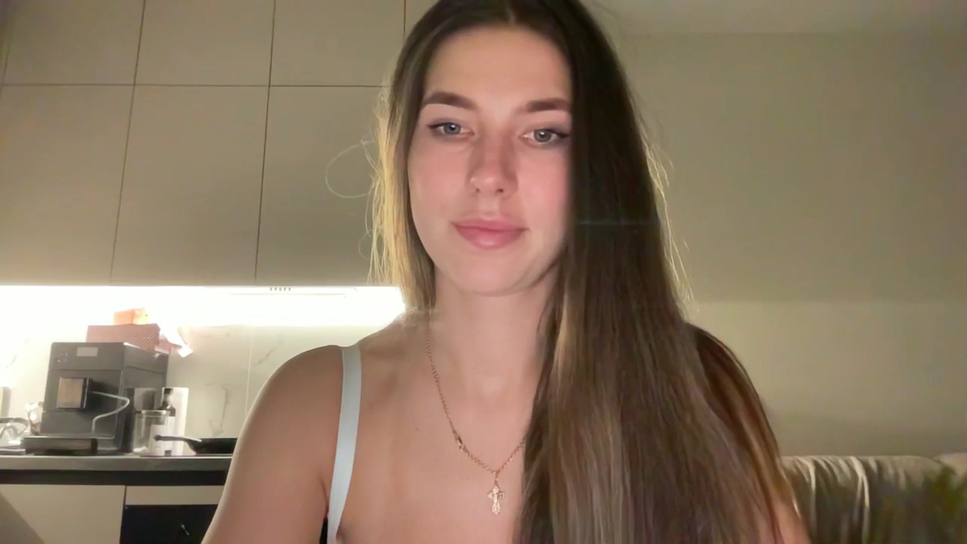 Gallery image thumbnail from kissfreeze's myfreecams stream on, 09/28/2025, 21:26 image 2 of 20