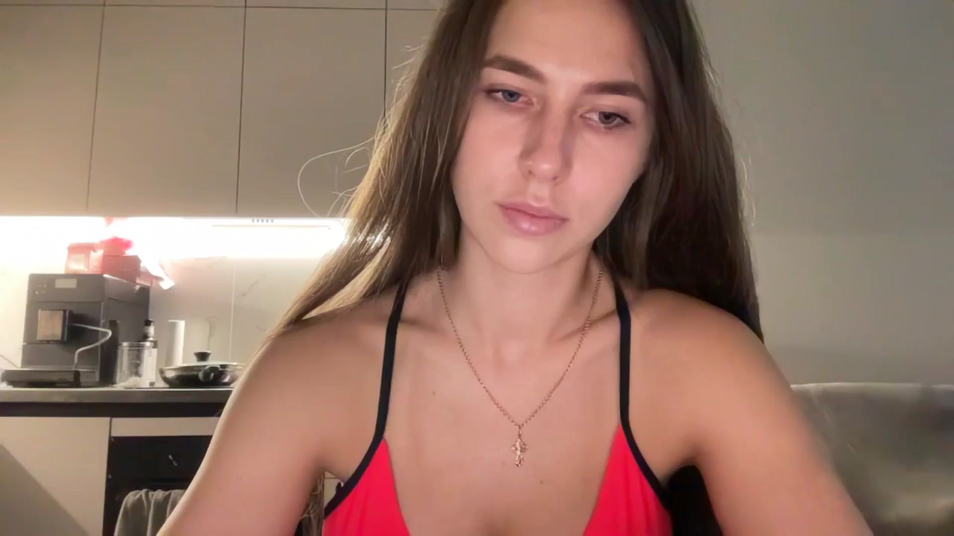 Gallery image thumbnail from kissfreeze's myfreecams stream on, 10/05/2025, 14:03 image 15 of 20