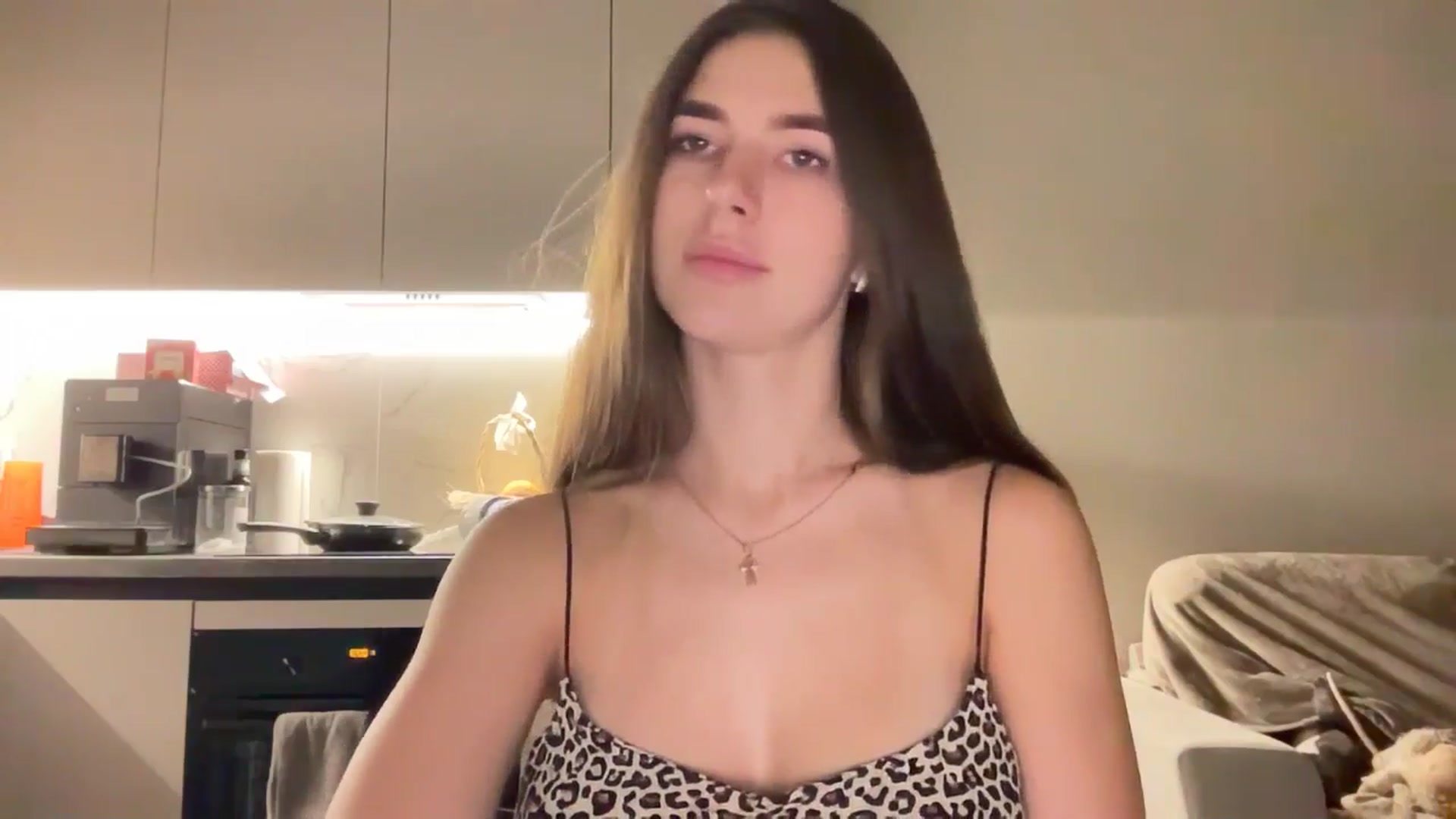 Gallery image thumbnail from kissfreeze's myfreecams stream on, 10/10/2025, 20:33 image 14 of 20