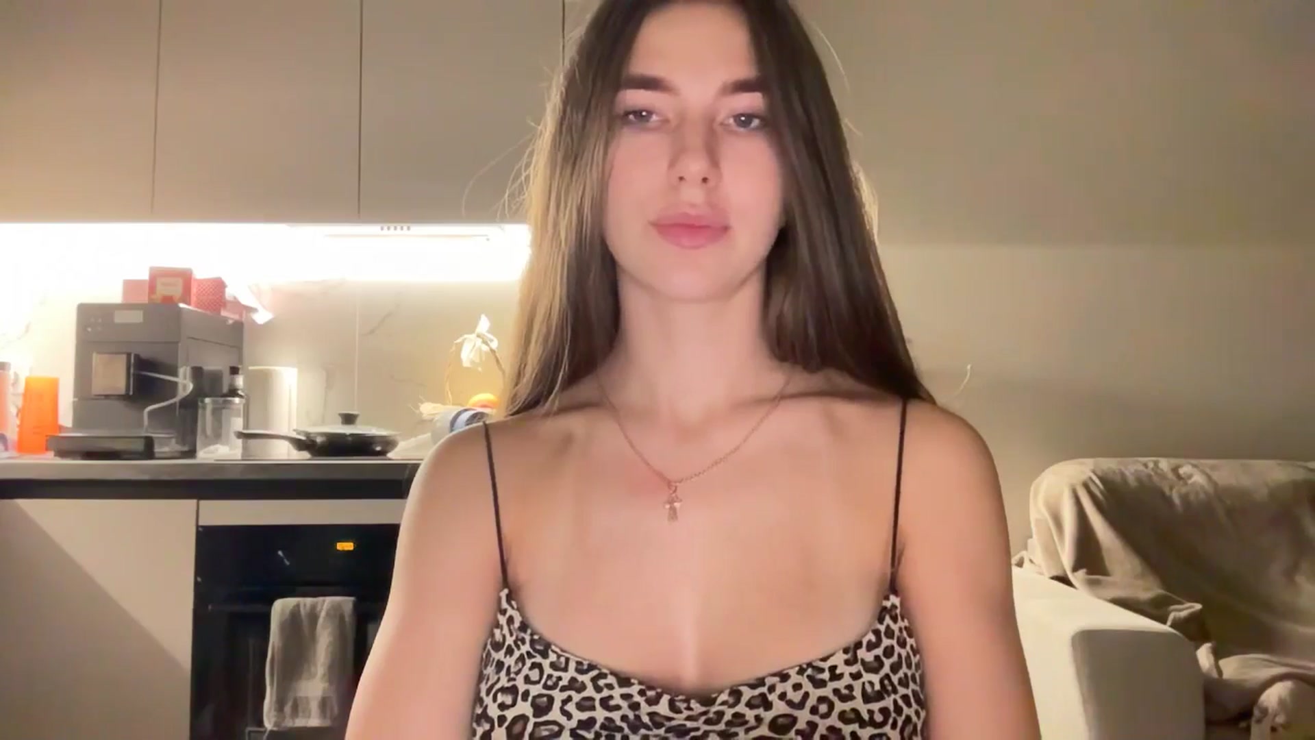 Gallery image thumbnail from kissfreeze's myfreecams stream on, 10/10/2025, 22:25 image 17 of 20