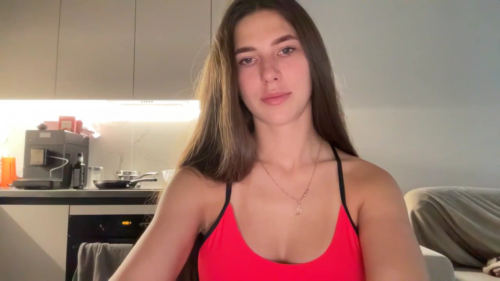 Gallery image thumbnail from kissfreeze's myfreecams stream on, 10/19/2025, 12:42 image 15 of 20