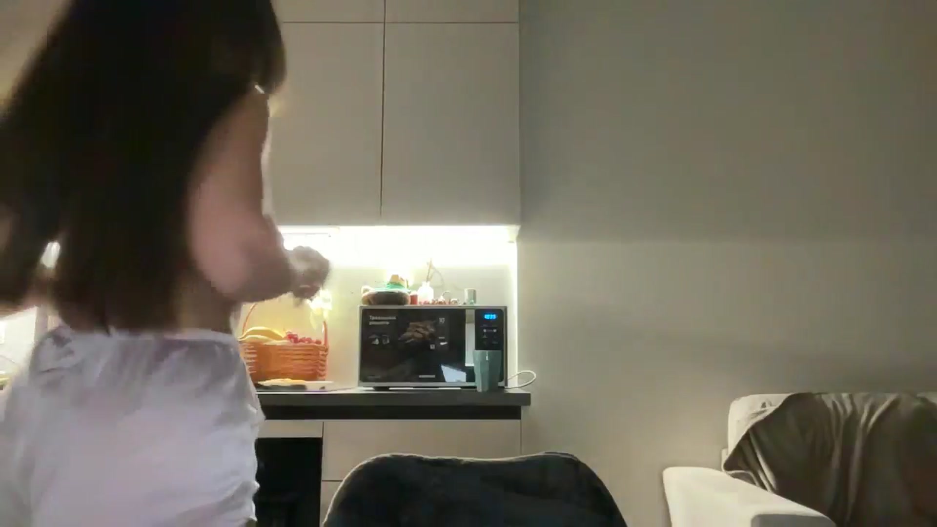 Gallery image thumbnail from kissfreeze's myfreecams stream on, 10/23/2025, 20:54 image 3 of 20