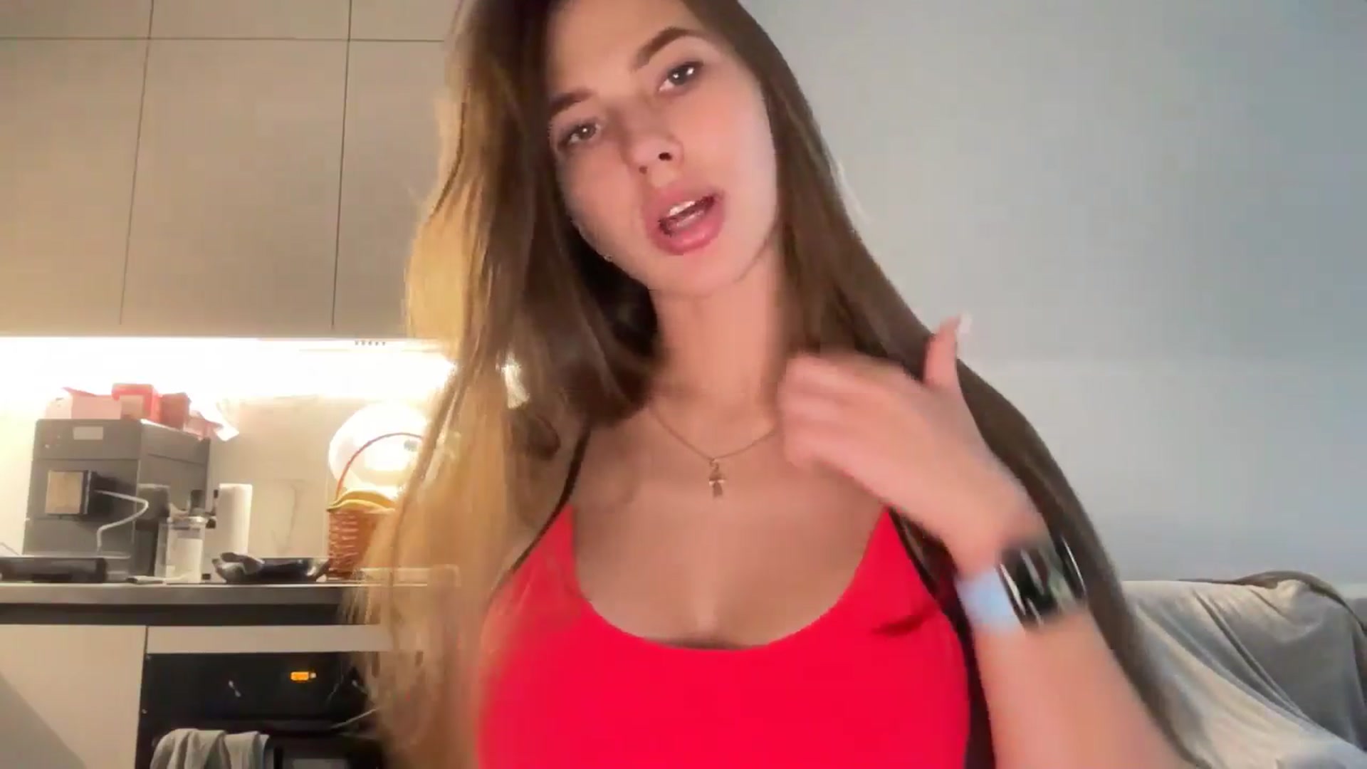 Gallery image thumbnail from kissfreeze's myfreecams stream on, 10/24/2025, 14:01 image 6 of 20