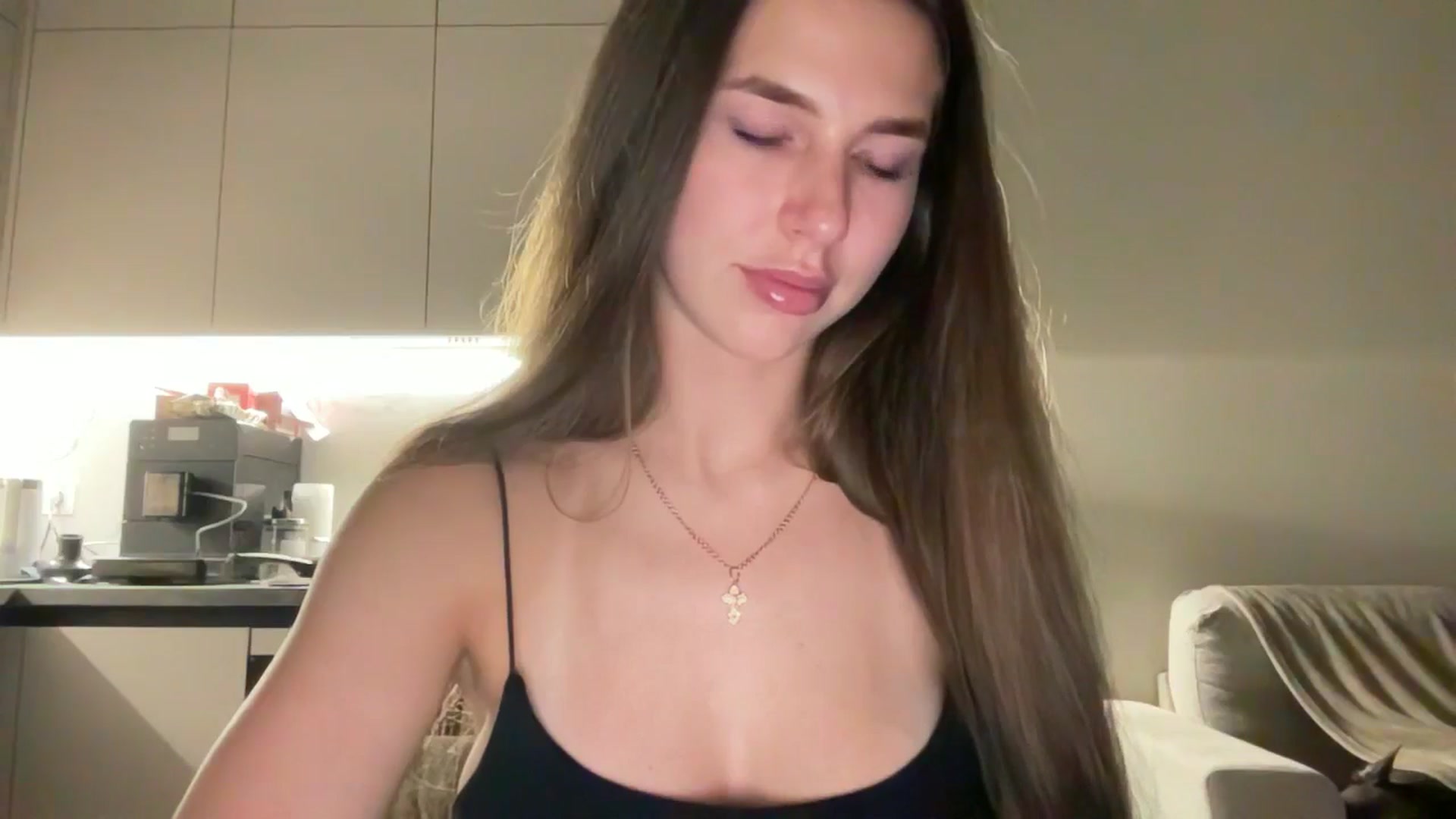 Gallery image thumbnail from kissfreeze's myfreecams stream on, 10/25/2025, 23:56 image 10 of 20