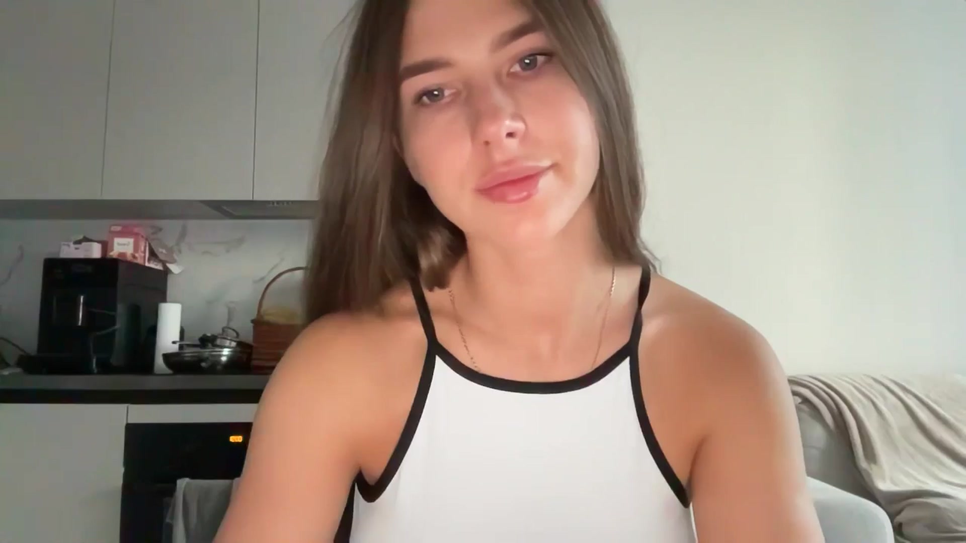 Gallery image thumbnail from kissfreeze's myfreecams stream on, 10/26/2025, 14:55 image 2 of 20