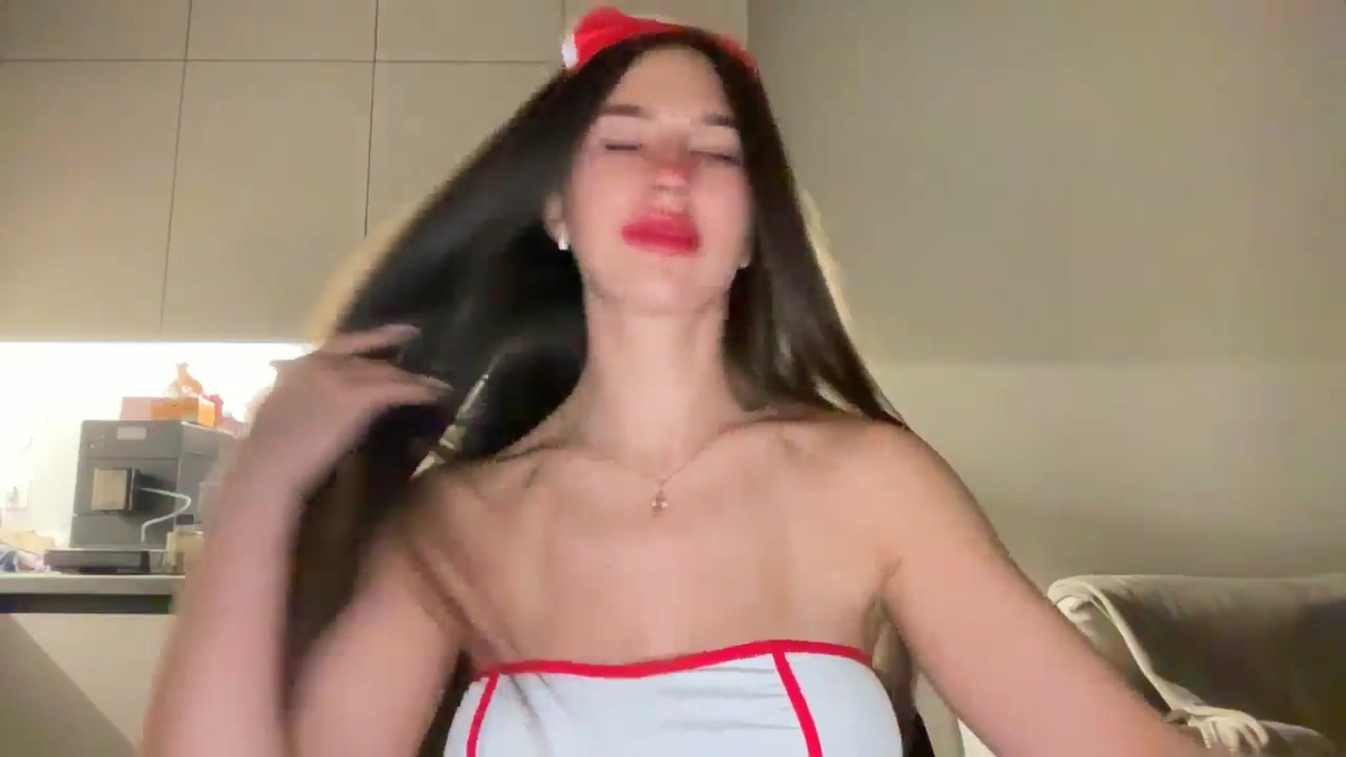 Gallery image thumbnail from kissfreeze's myfreecams stream on, 10/31/2025, 21:07 image 14 of 20