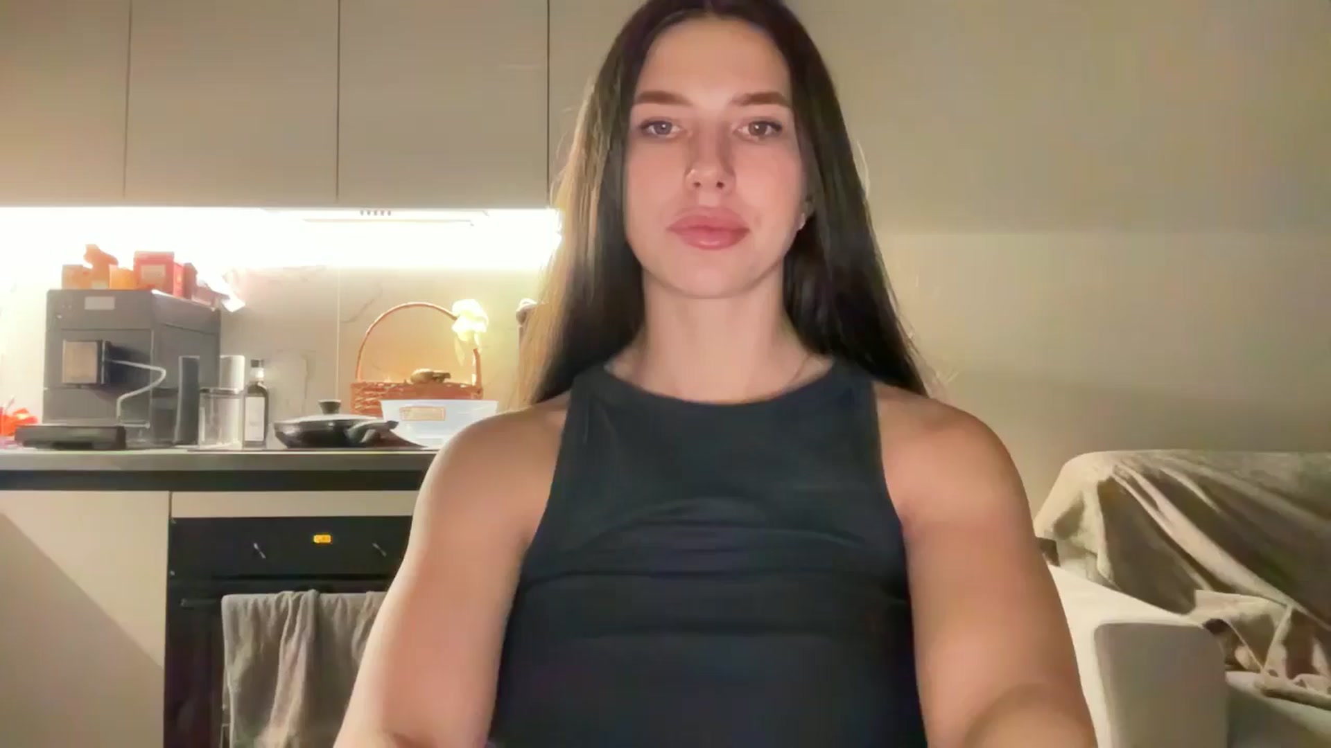 Gallery image thumbnail from kissfreeze's myfreecams stream on, 11/01/2025, 21:33 image 8 of 20