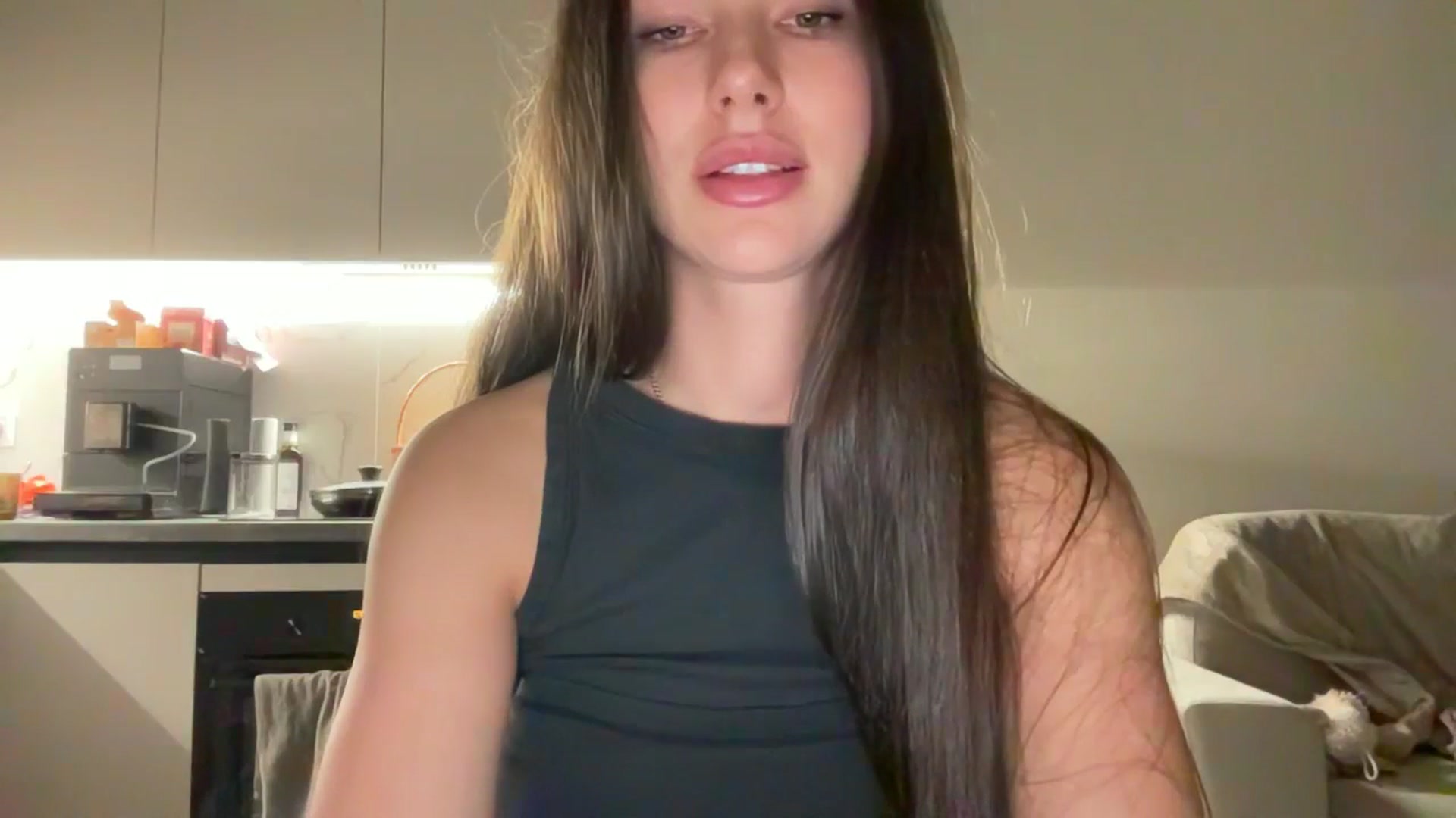 Gallery image thumbnail from kissfreeze's myfreecams stream on, 11/02/2025, 24:00 image 9 of 20