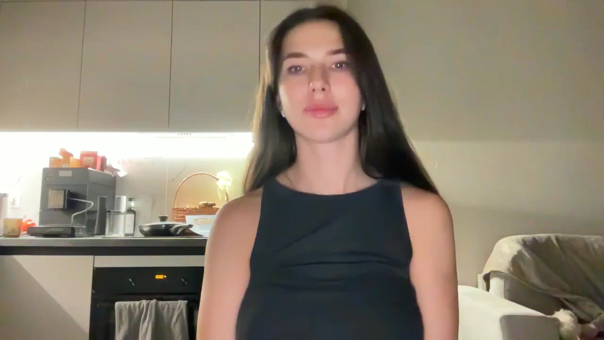 Gallery image thumbnail from kissfreeze's myfreecams stream on, 11/02/2025, 24:00 image 18 of 20