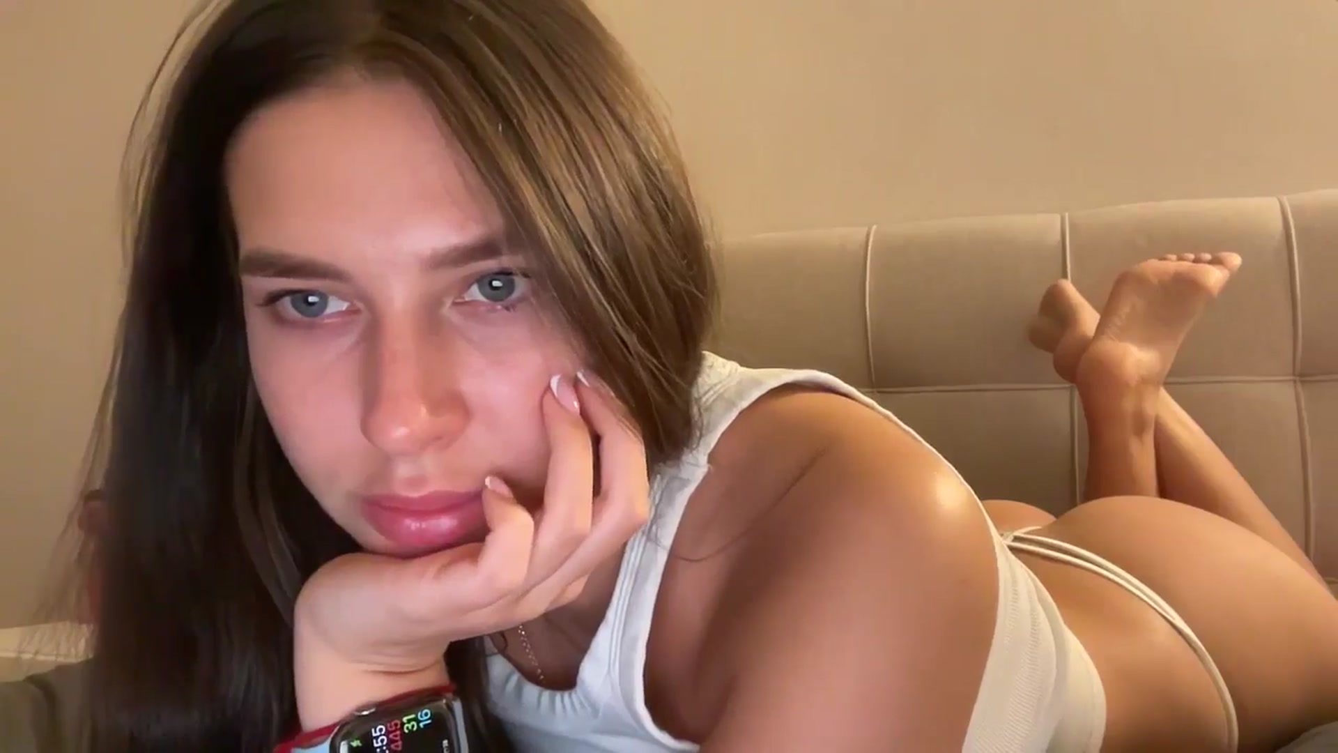 Gallery image thumbnail from kissfreeze's myfreecams stream on, 11/03/2025, 21:11 image 3 of 20